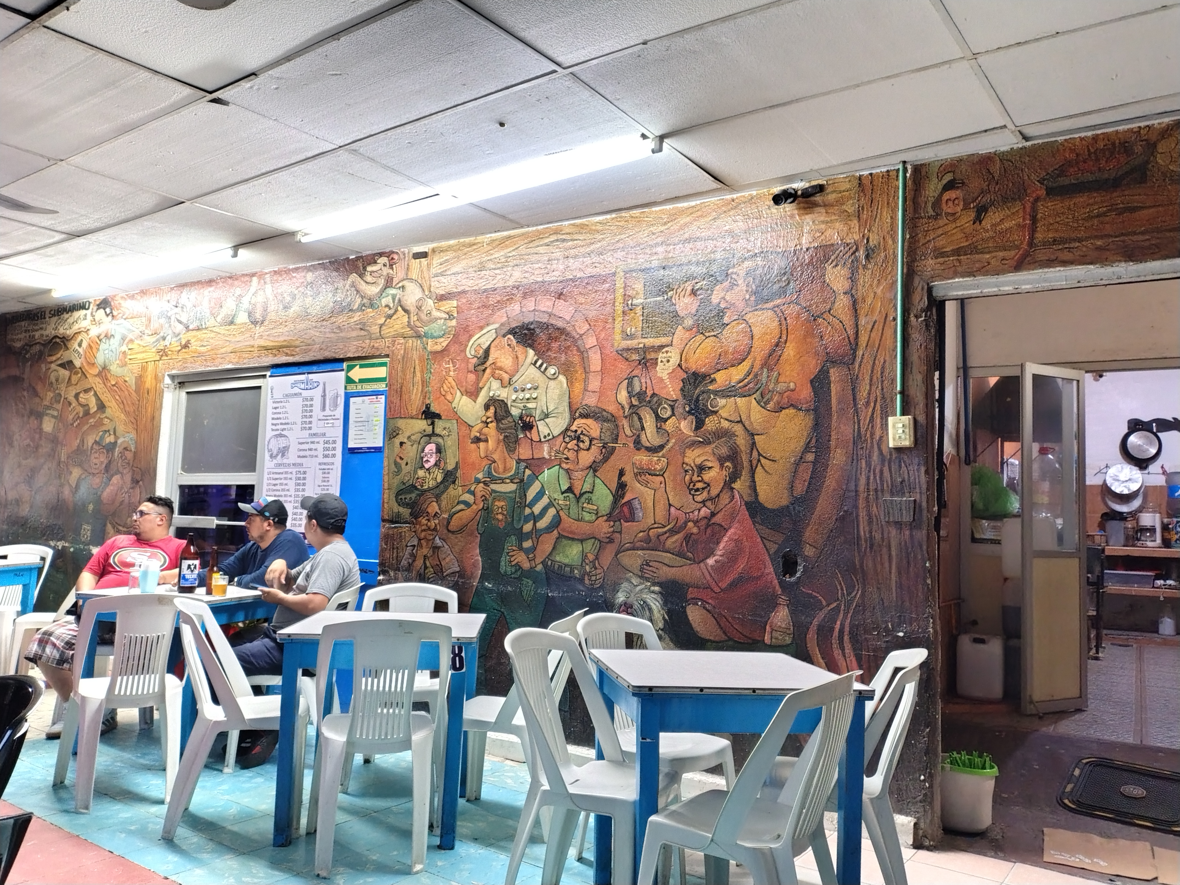 Restaurant-Bar "El Submarino" image 5