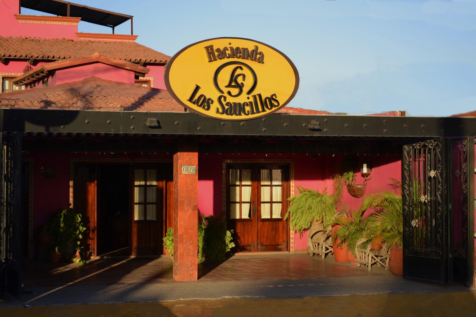 Hacienda Los Saucillos image 1