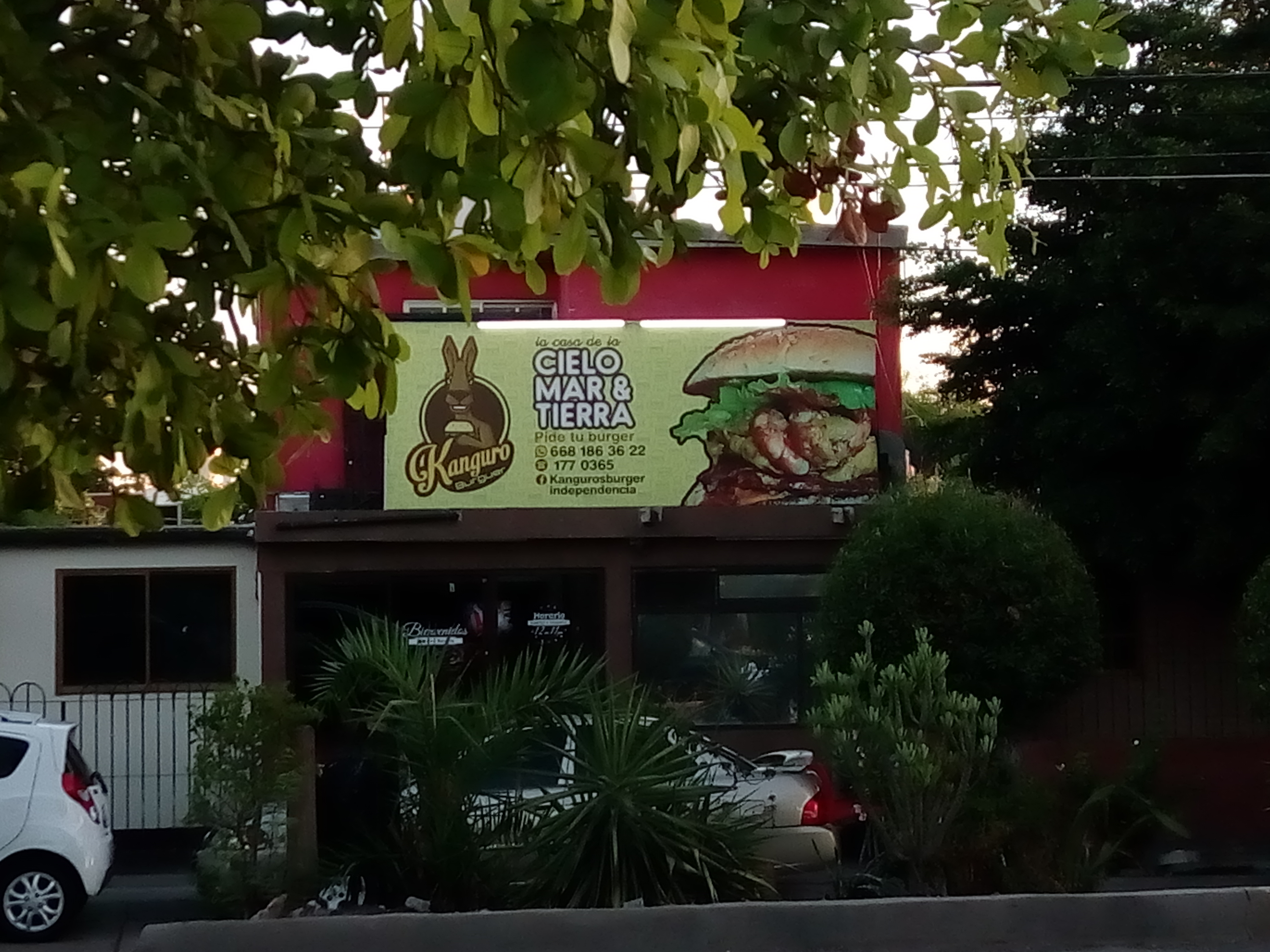 Kanguros Burguer Independencia image 1