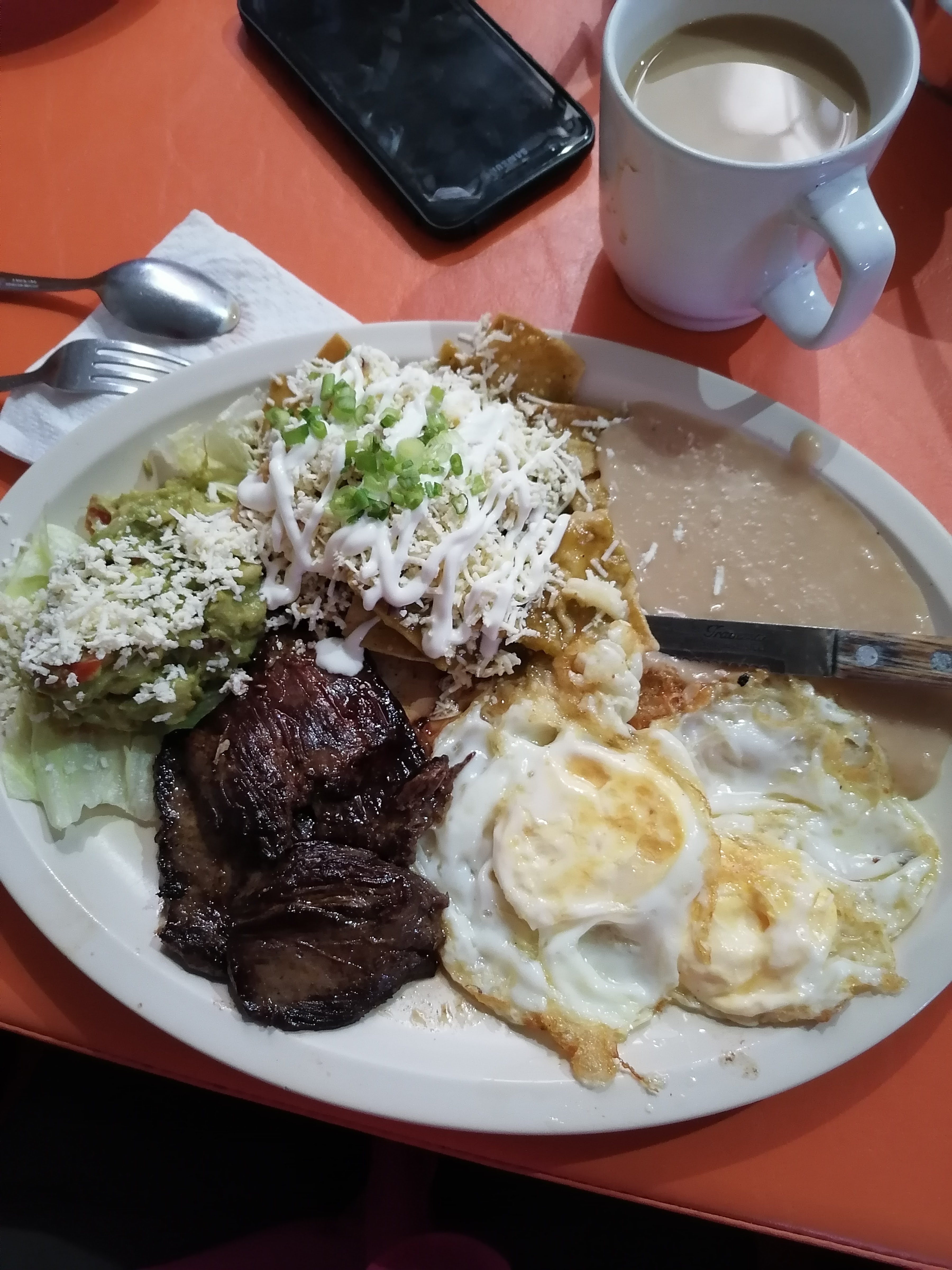 Mochis Restaurant image 7