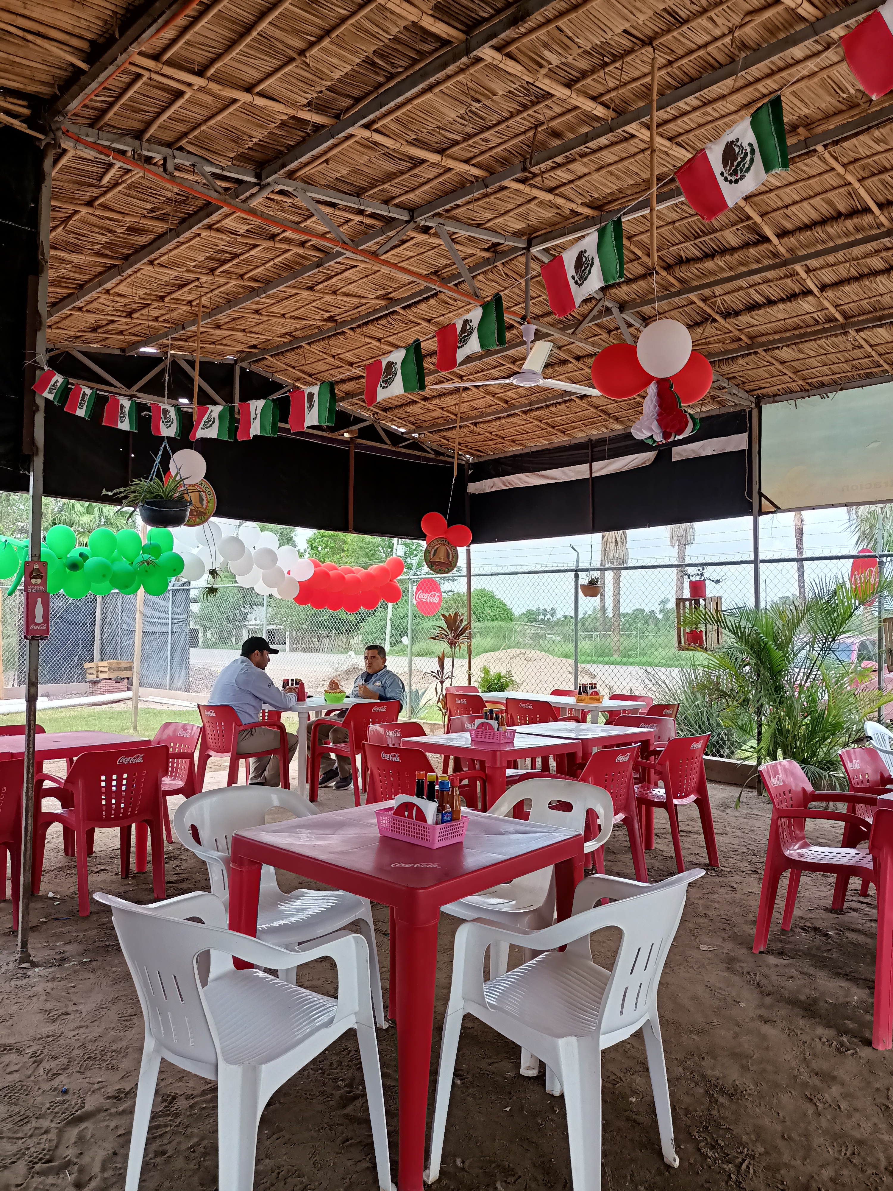 Mariscos El Guacho Ruben image 1