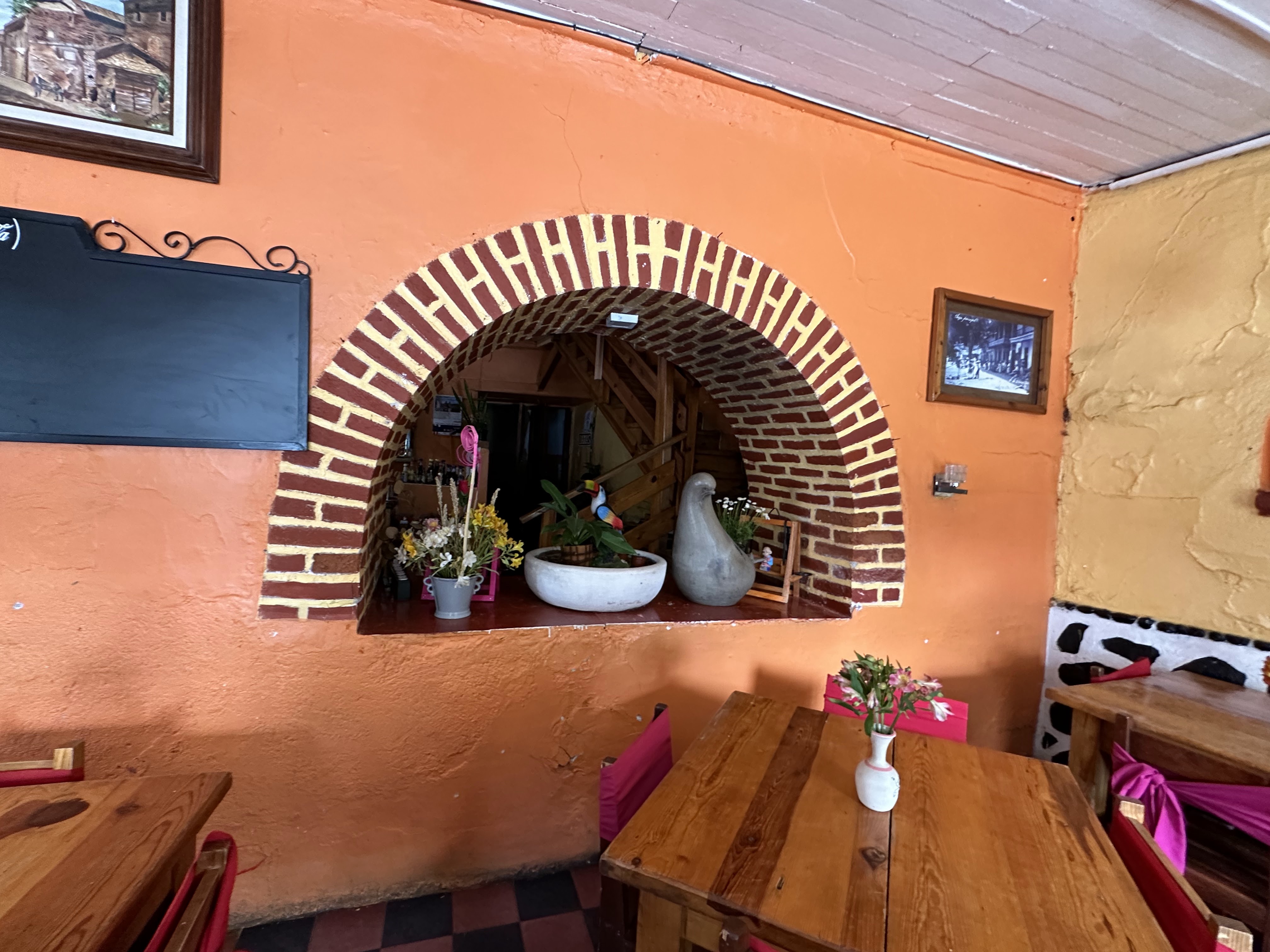 Alma Edith Restaurante Bar image 9