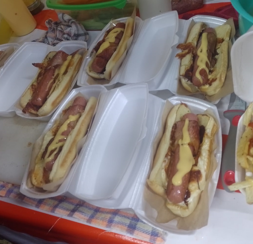 Alex's Burgers image 6