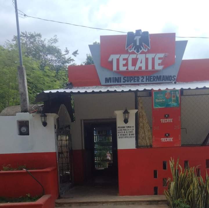 minisuper dos hermano image 2