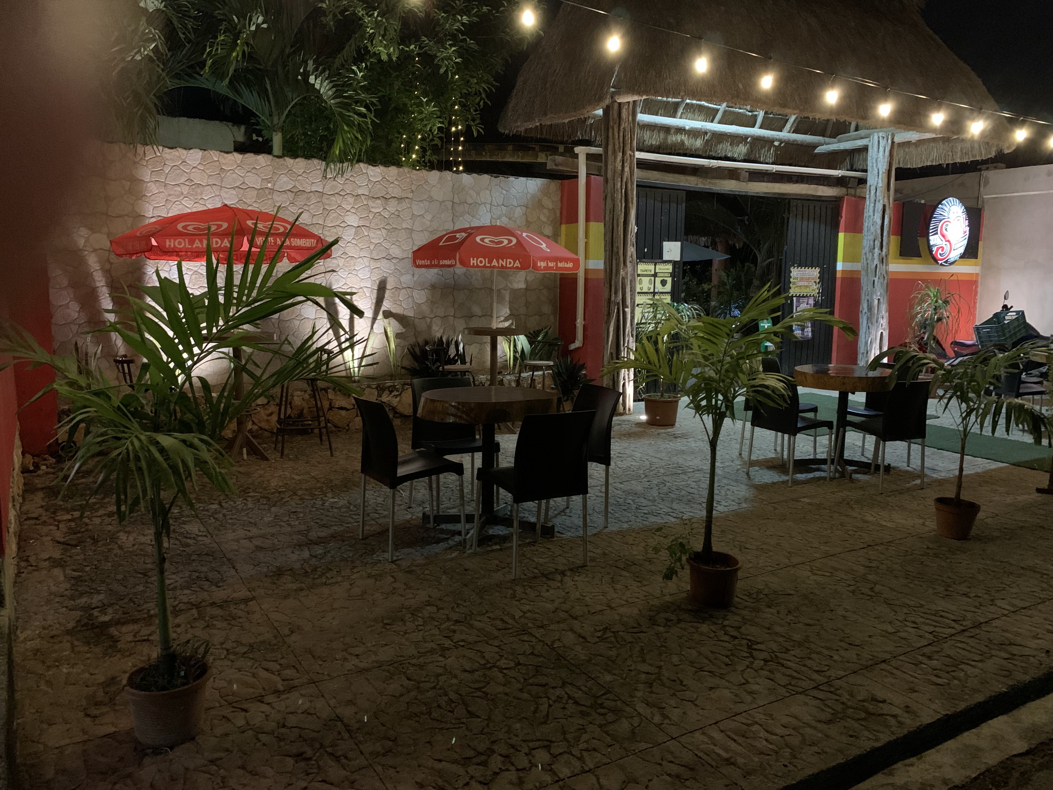 D Carlos Restaurante & Bar image 3