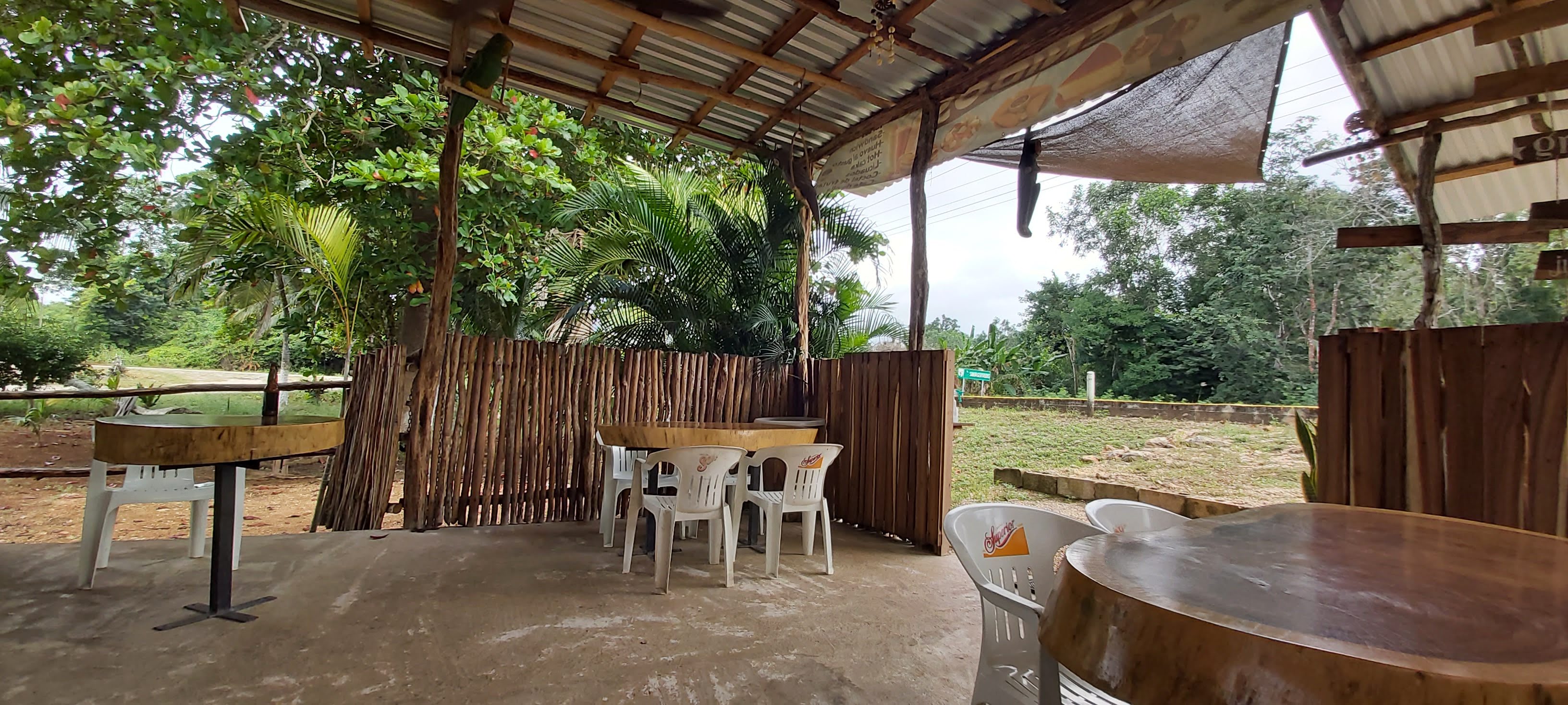 Restaurant Bar Familiar El Crucero image 1