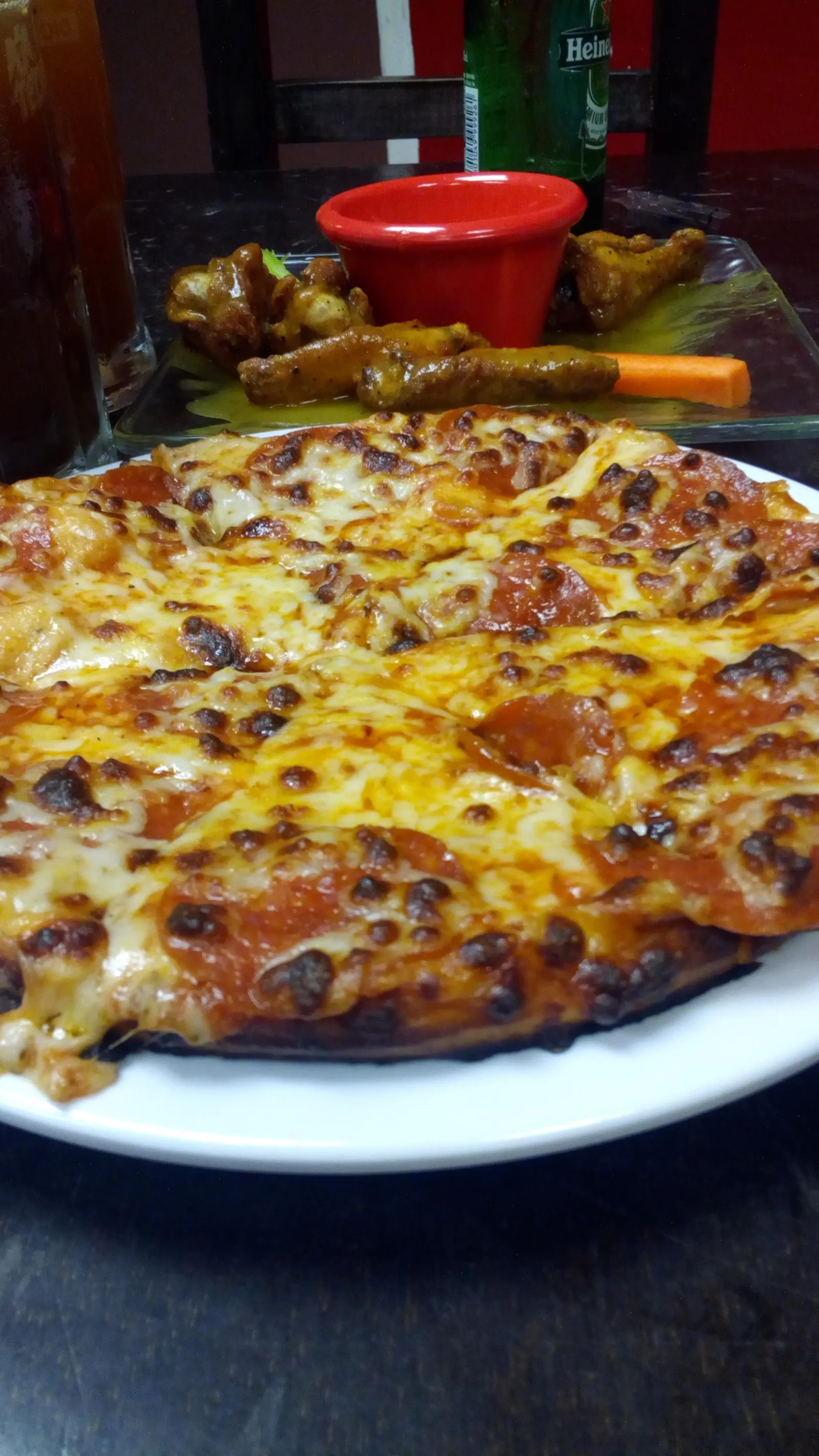 "LA BAJA" Pizza, Wings & Beer image 3