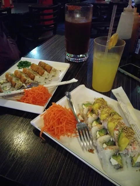 Que Chow Snack Sushi image 2