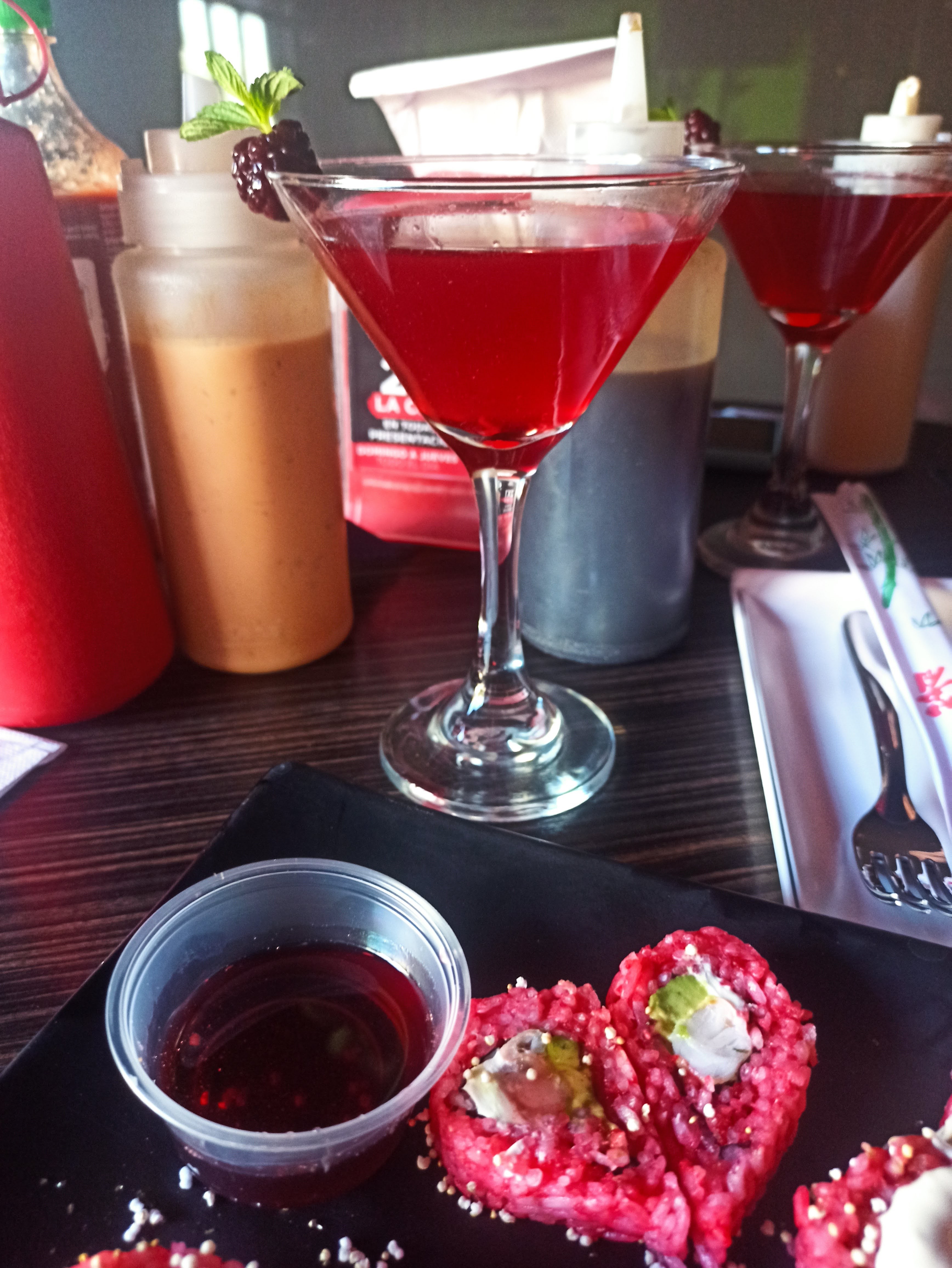 Que Chow Snack Sushi image 6