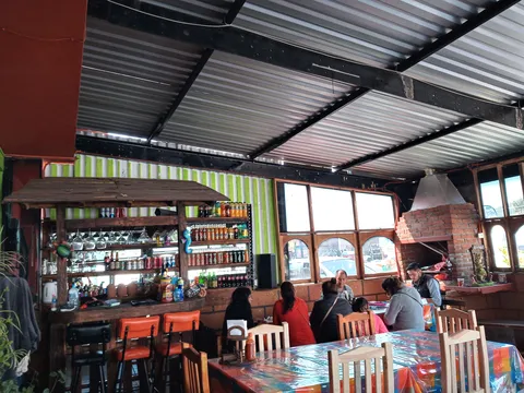 RESTAURANTE MARISQUERO LA CABAÑITA image 6