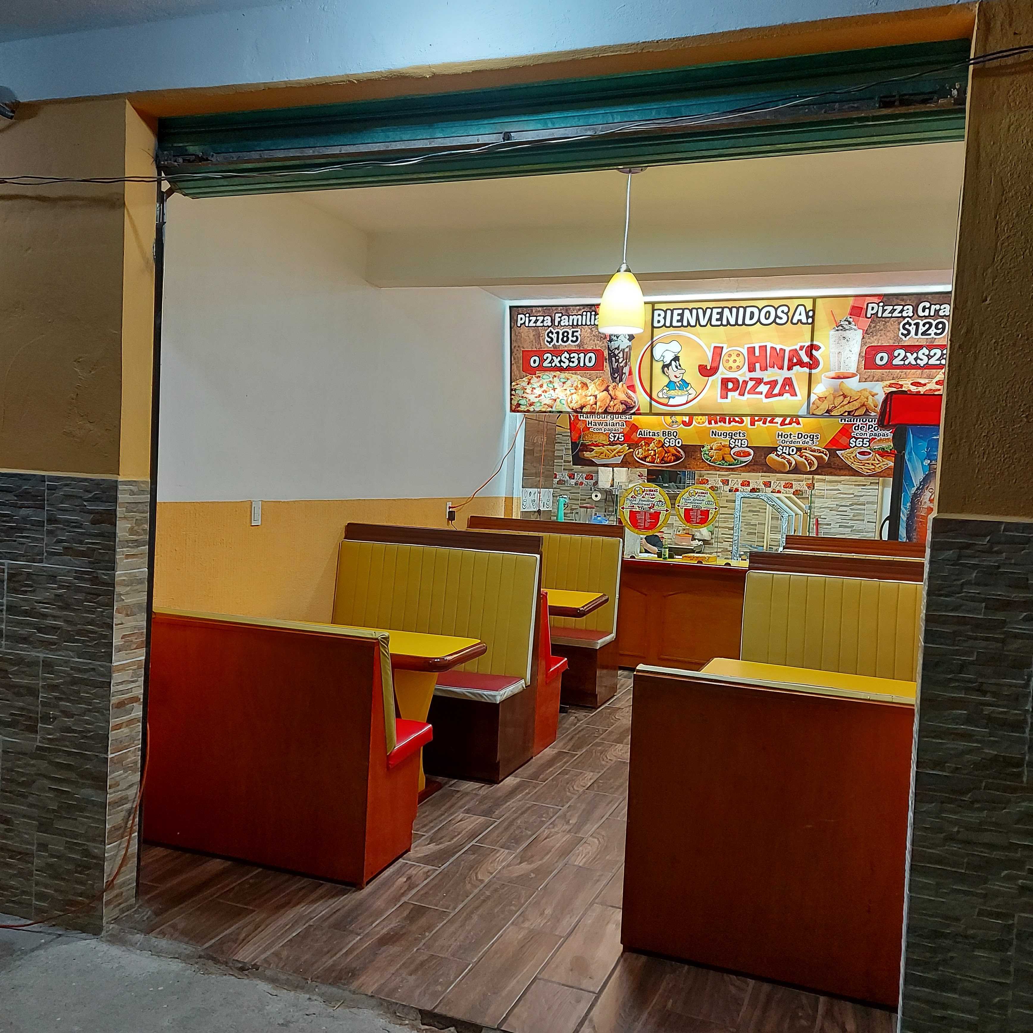 Johna's pizza San Miguel image 3