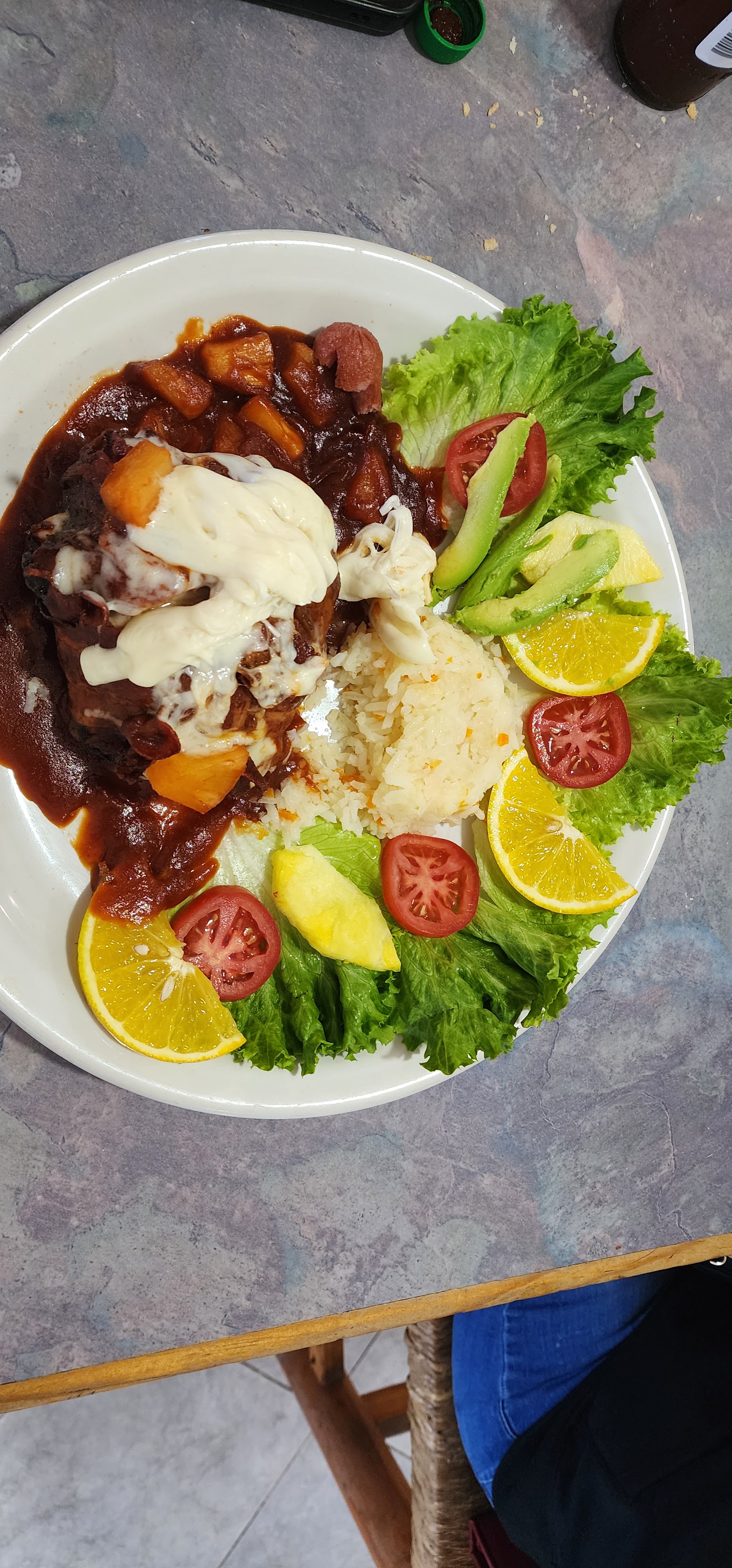 Pescados y mariscos el crucero image 3