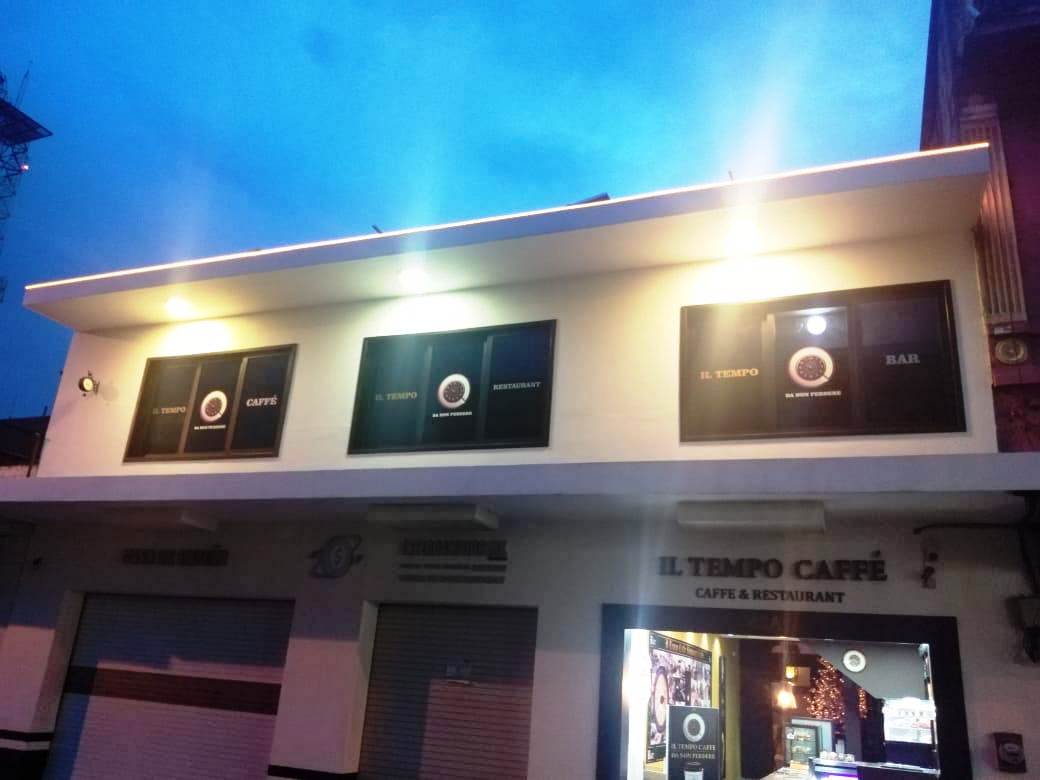 IL TEMPO CAFFE Restaurant, Bar, Karaoke, Salas Ejecutivas image 1