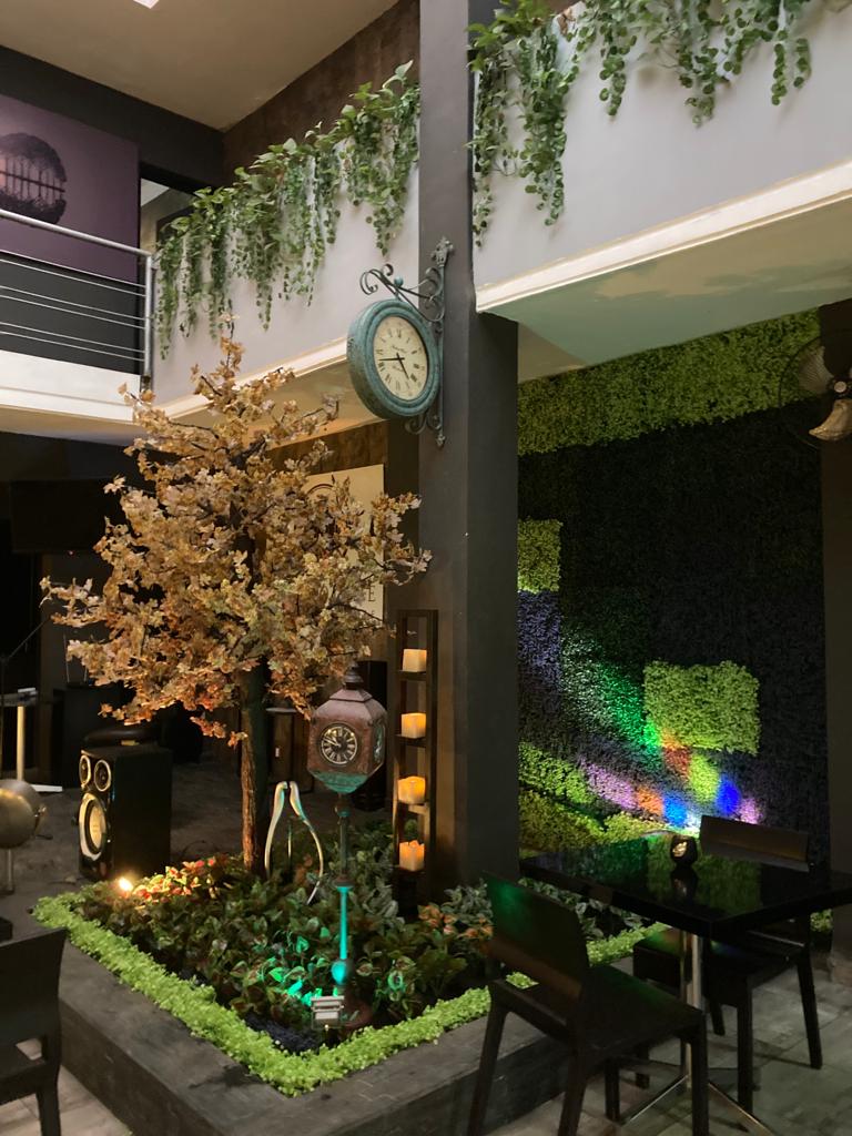 IL TEMPO CAFFE Restaurant, Bar, Karaoke, Salas Ejecutivas image 8