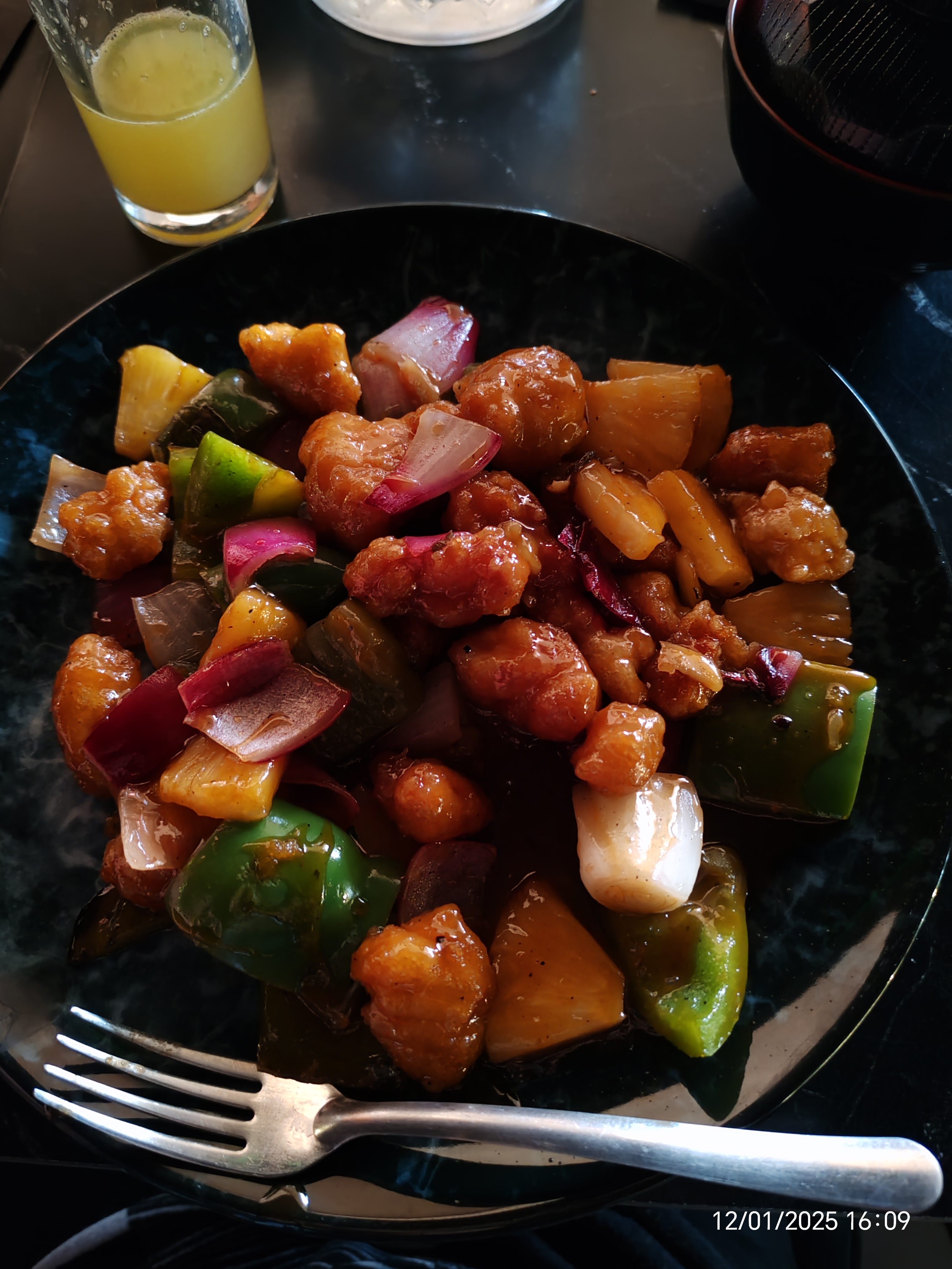 Domu Sushi Bar image 3