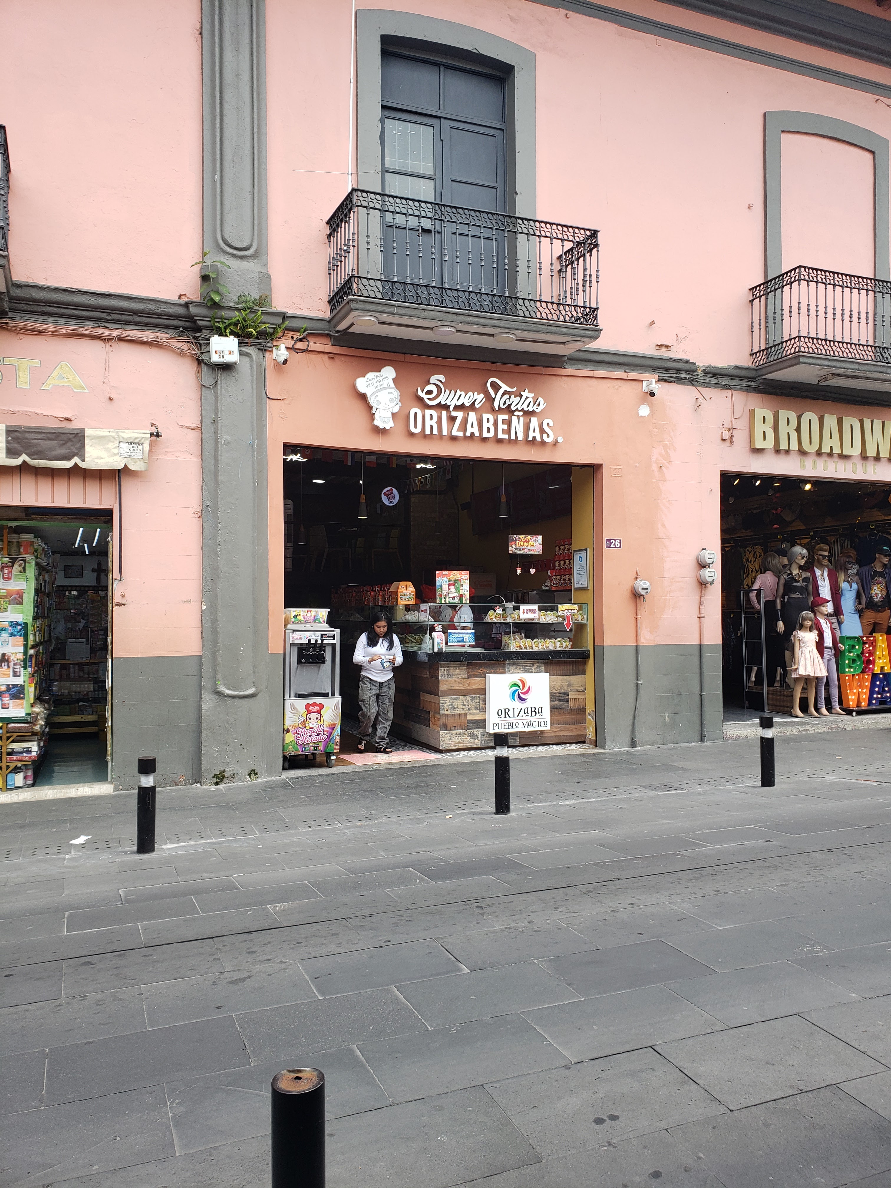 Super Tortas Orizabeñas Colón image 1