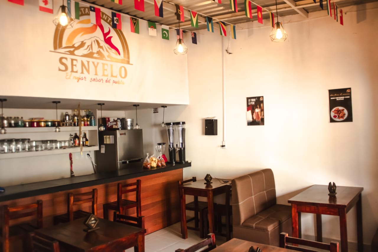 RESTAURANTE SENYELO image 1