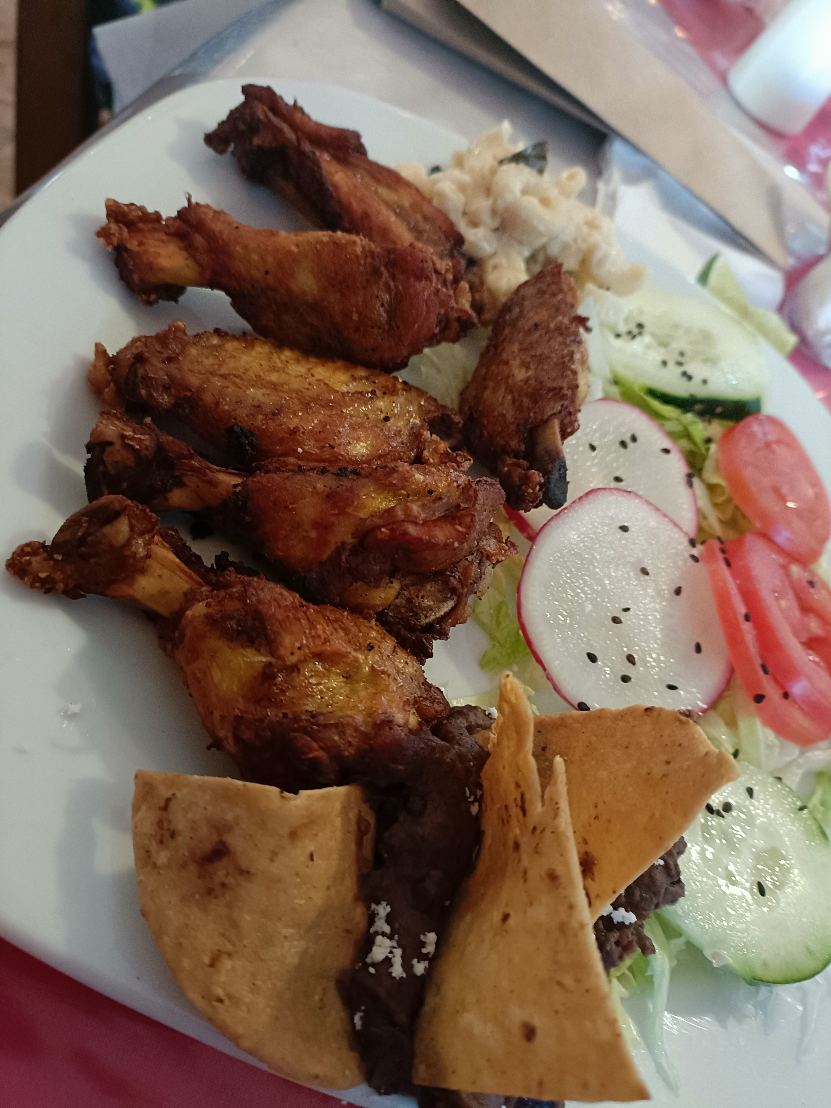 El Coyote restaurant familiar image 7