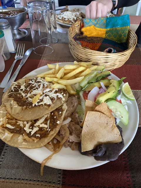 Restaurante Mana image 1