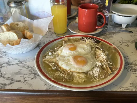 Comedor Familiar "Lalo's" image 5