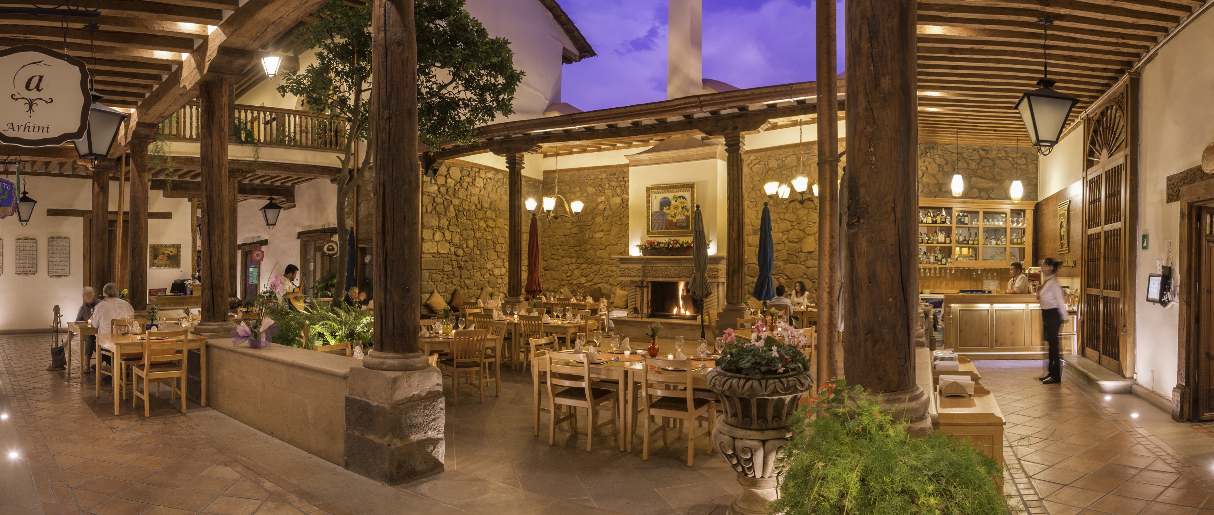 Casa del Naranjo image 3