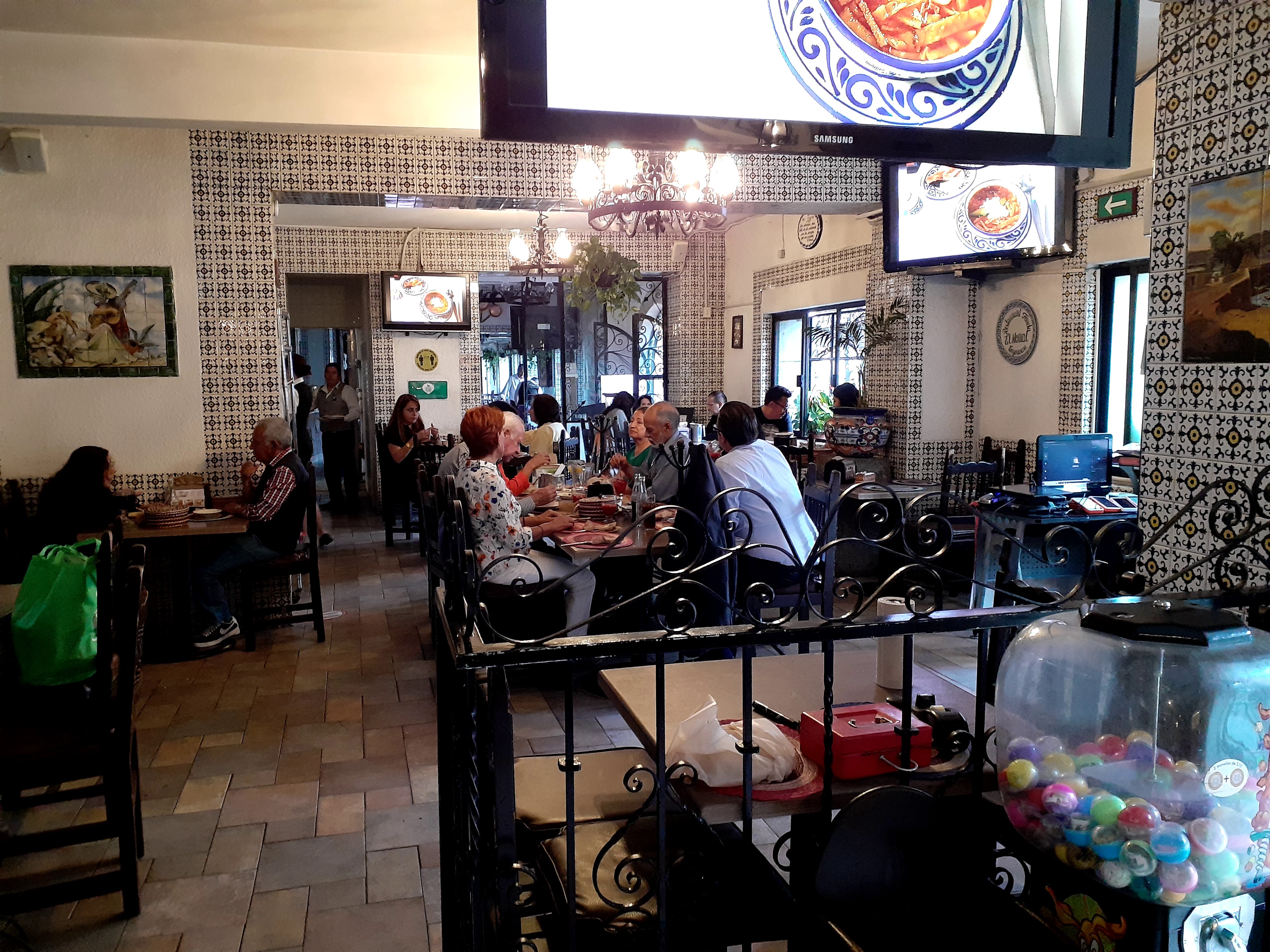 Fonda El Morral image 3