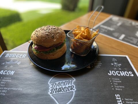BaconBurger image 4
