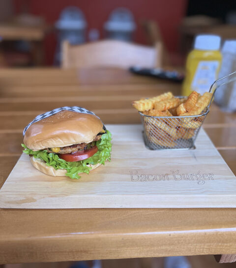 BaconBurger image 6