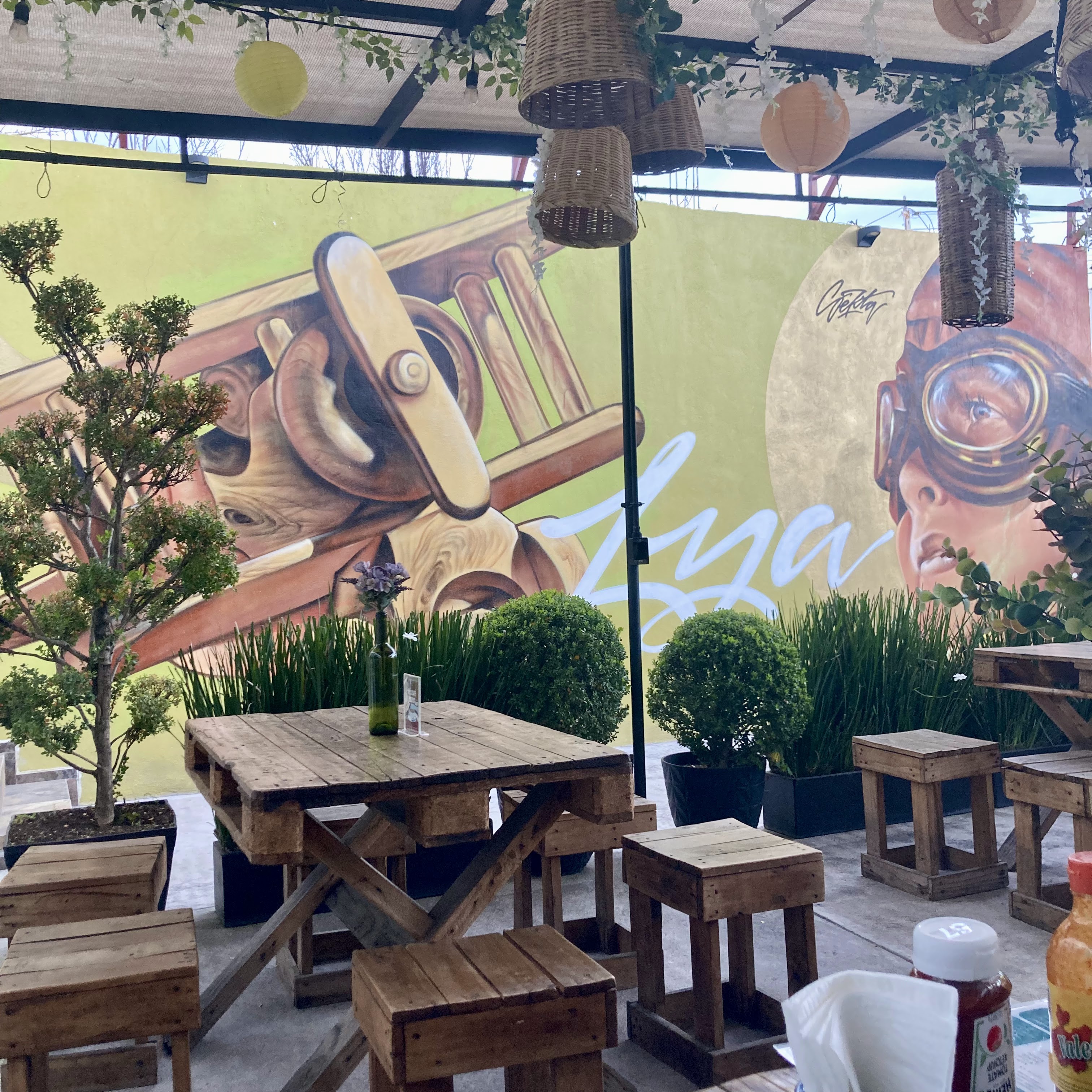 Lya Restaurante image 5