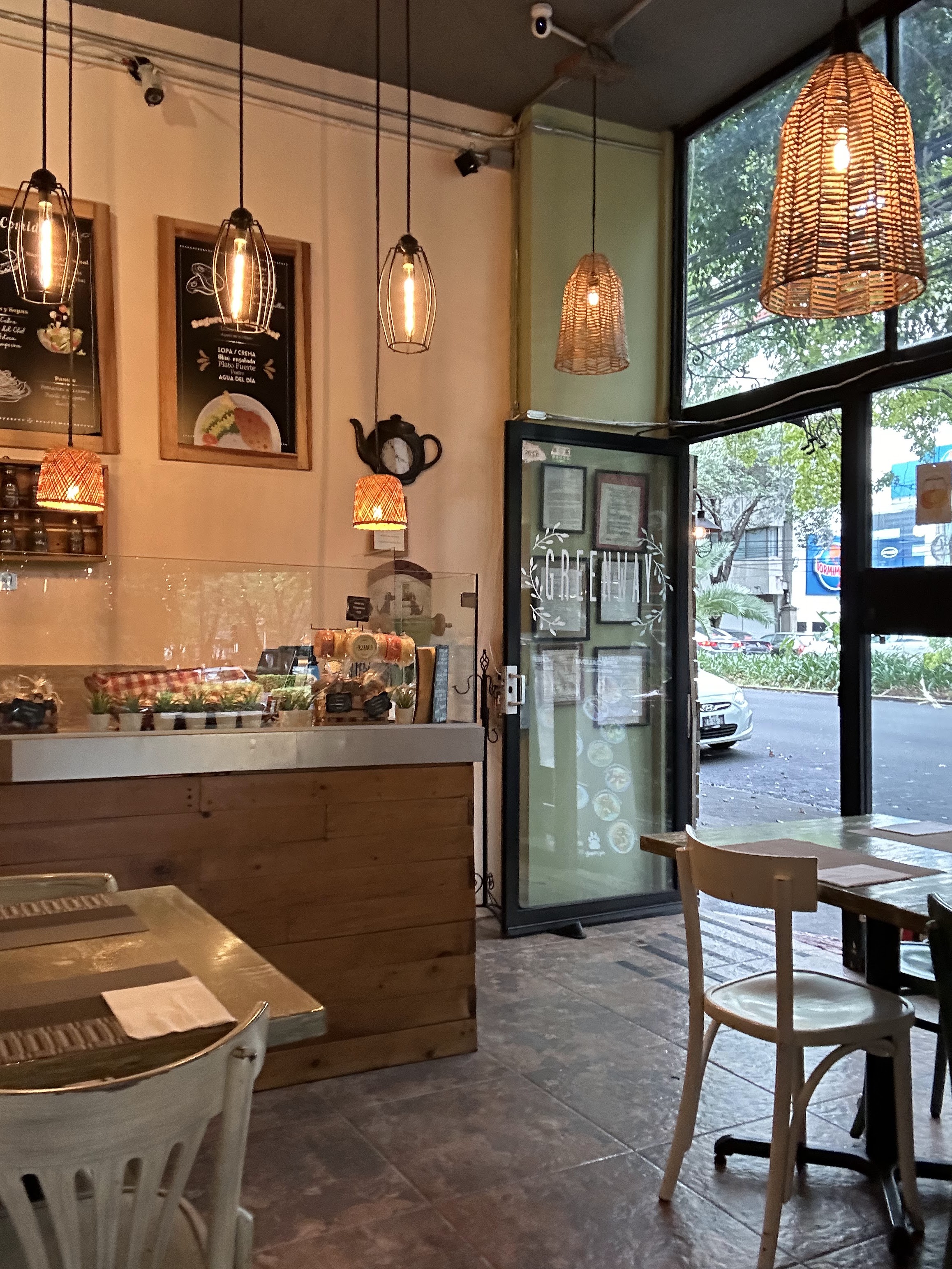 Greenway Restaurante 100% Pet Friendly image 5