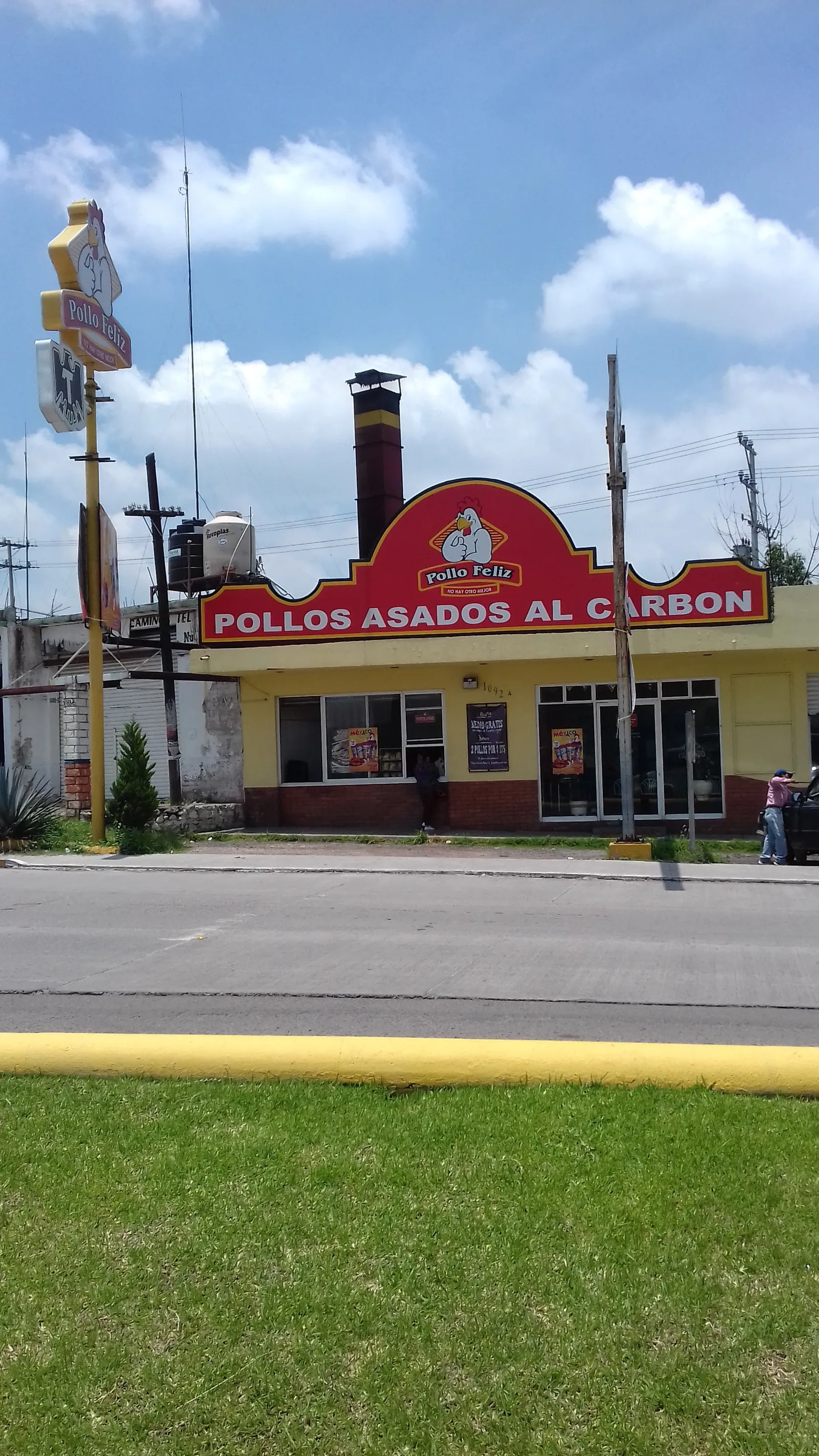 Restaurante Pollo Feliz La Piedad image 4