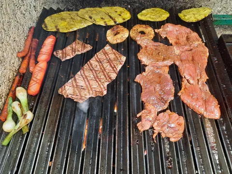 La Esquinita Grill Restaurante image 5