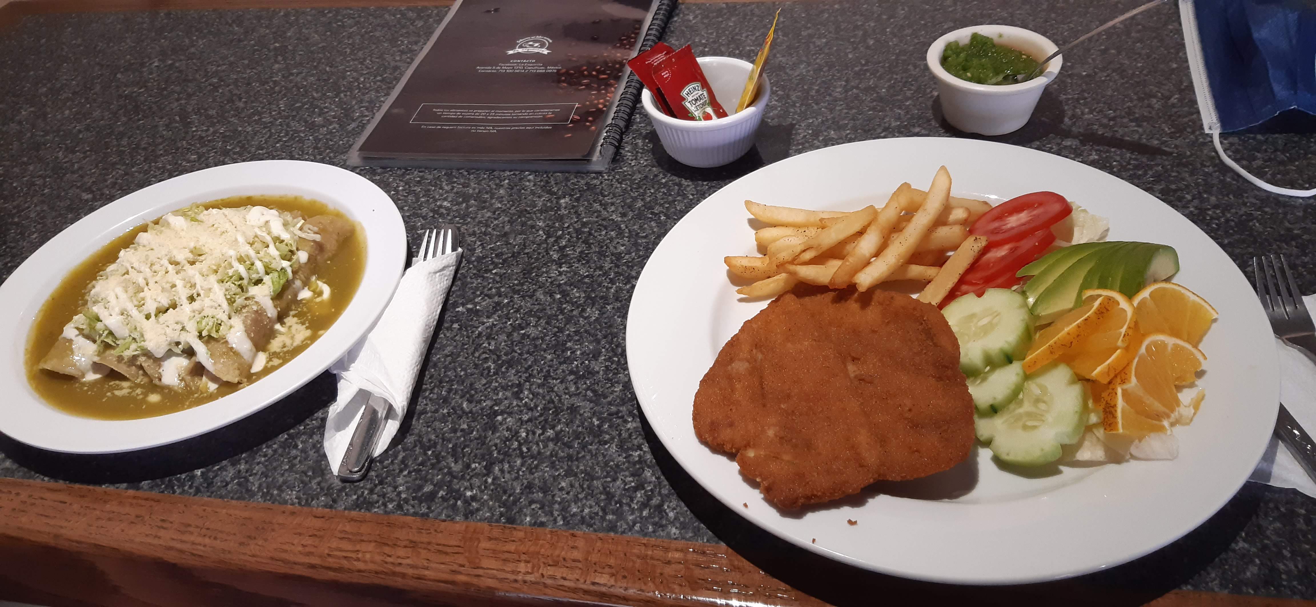 La Esquinita image 6