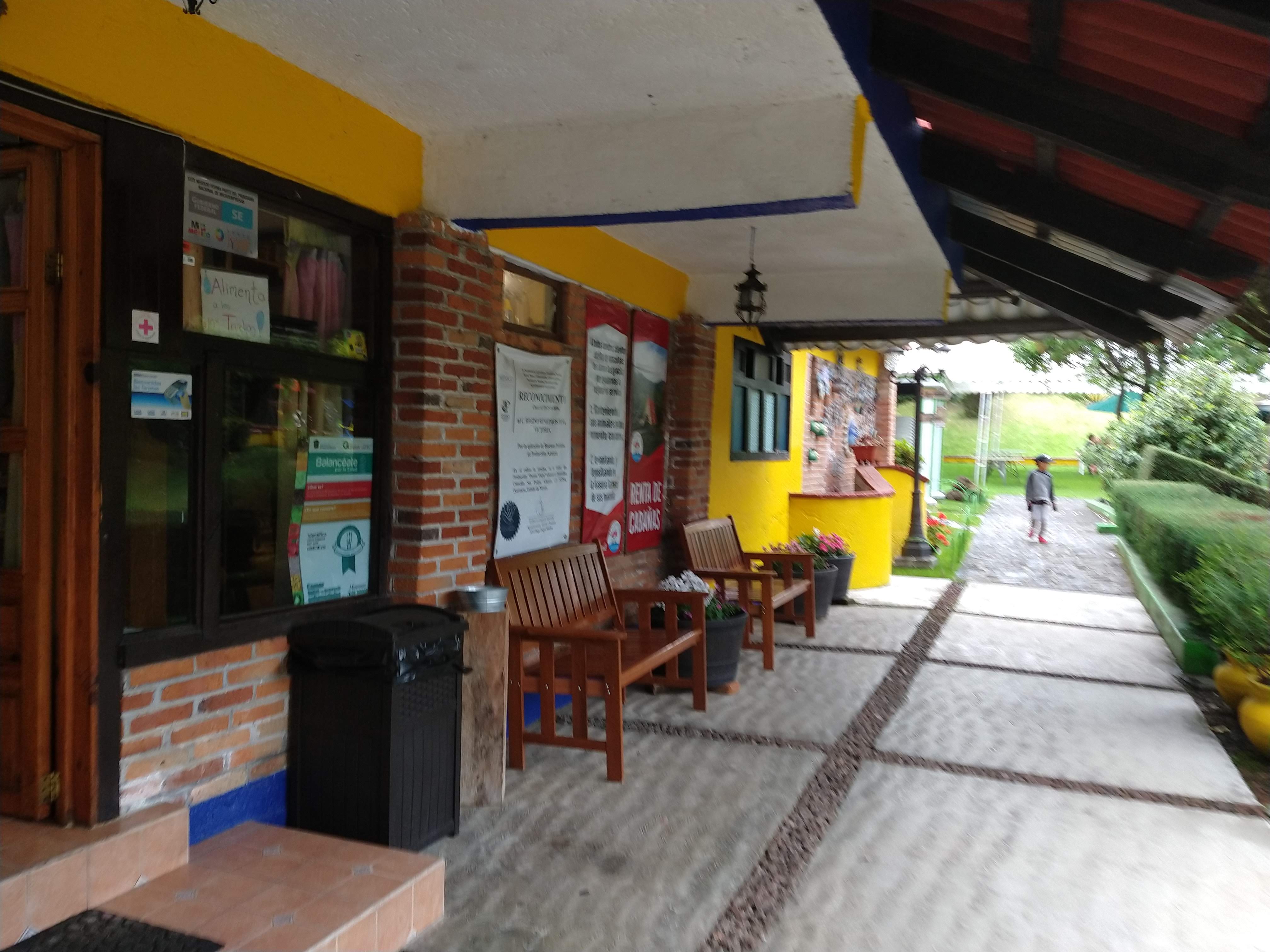 Restaurante El Manantial image 1