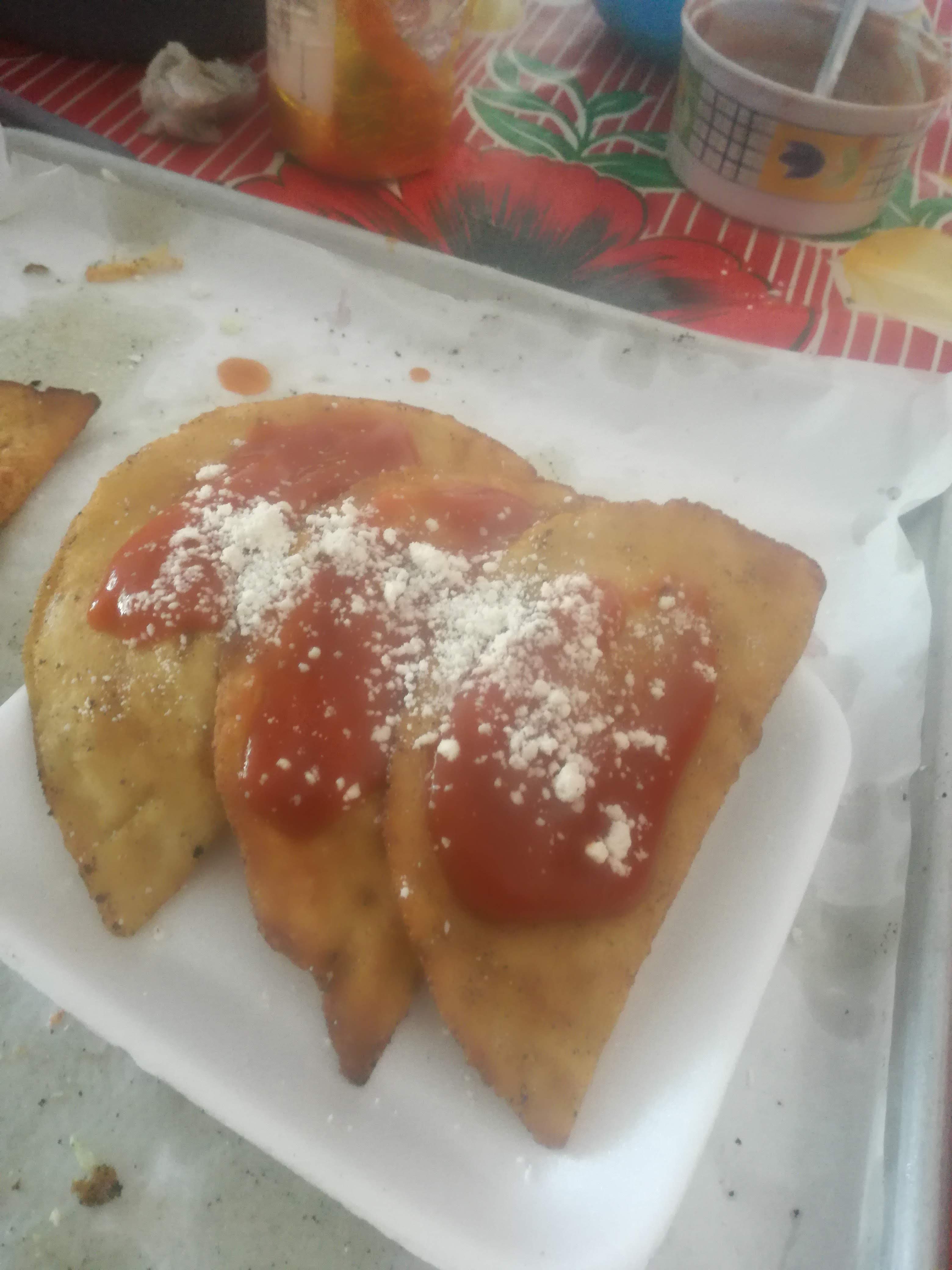 La Tipikaleña. Loncheria image 7