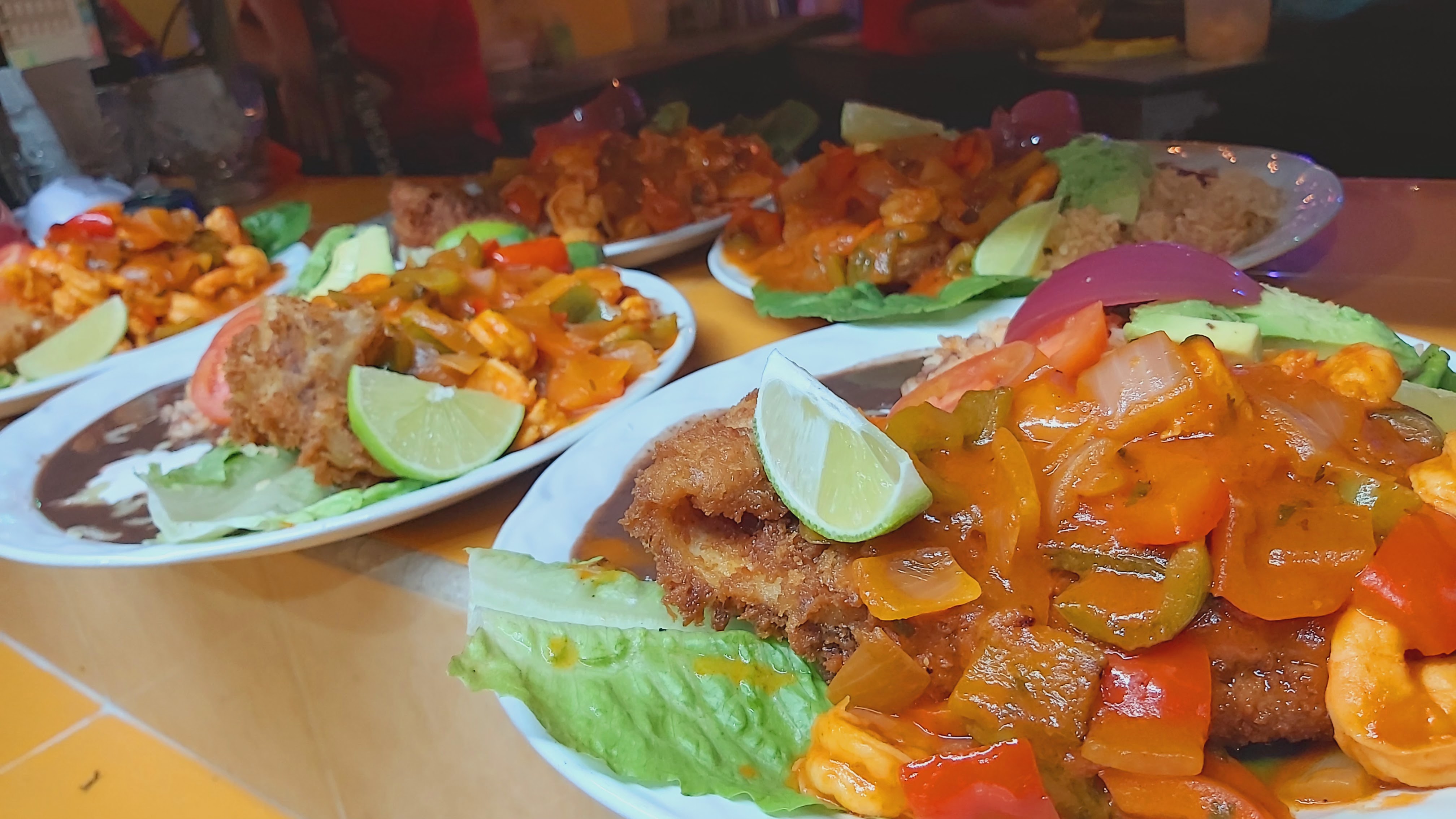 Columbus Club Restaurant image 2