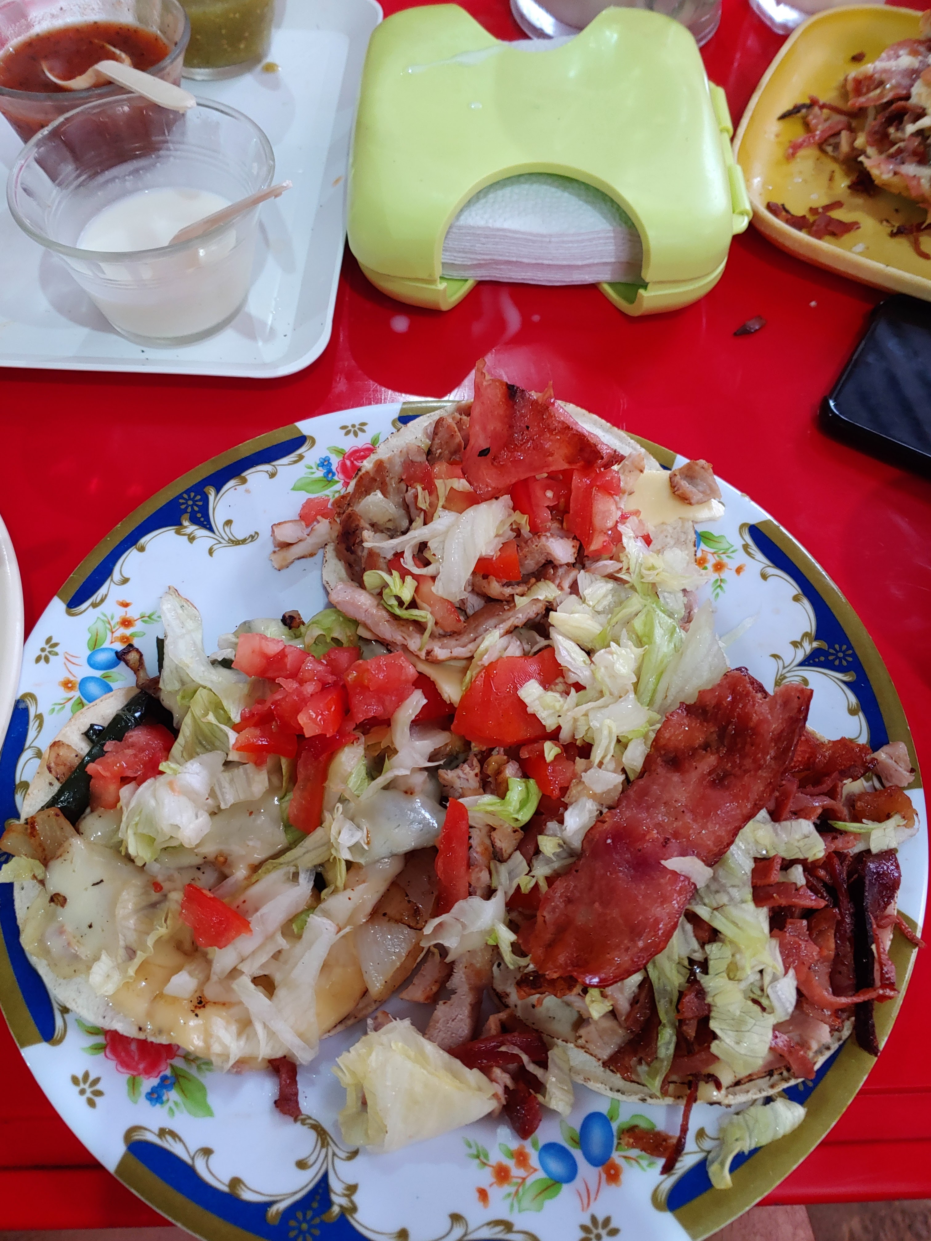 El Dragón Dorado image 2