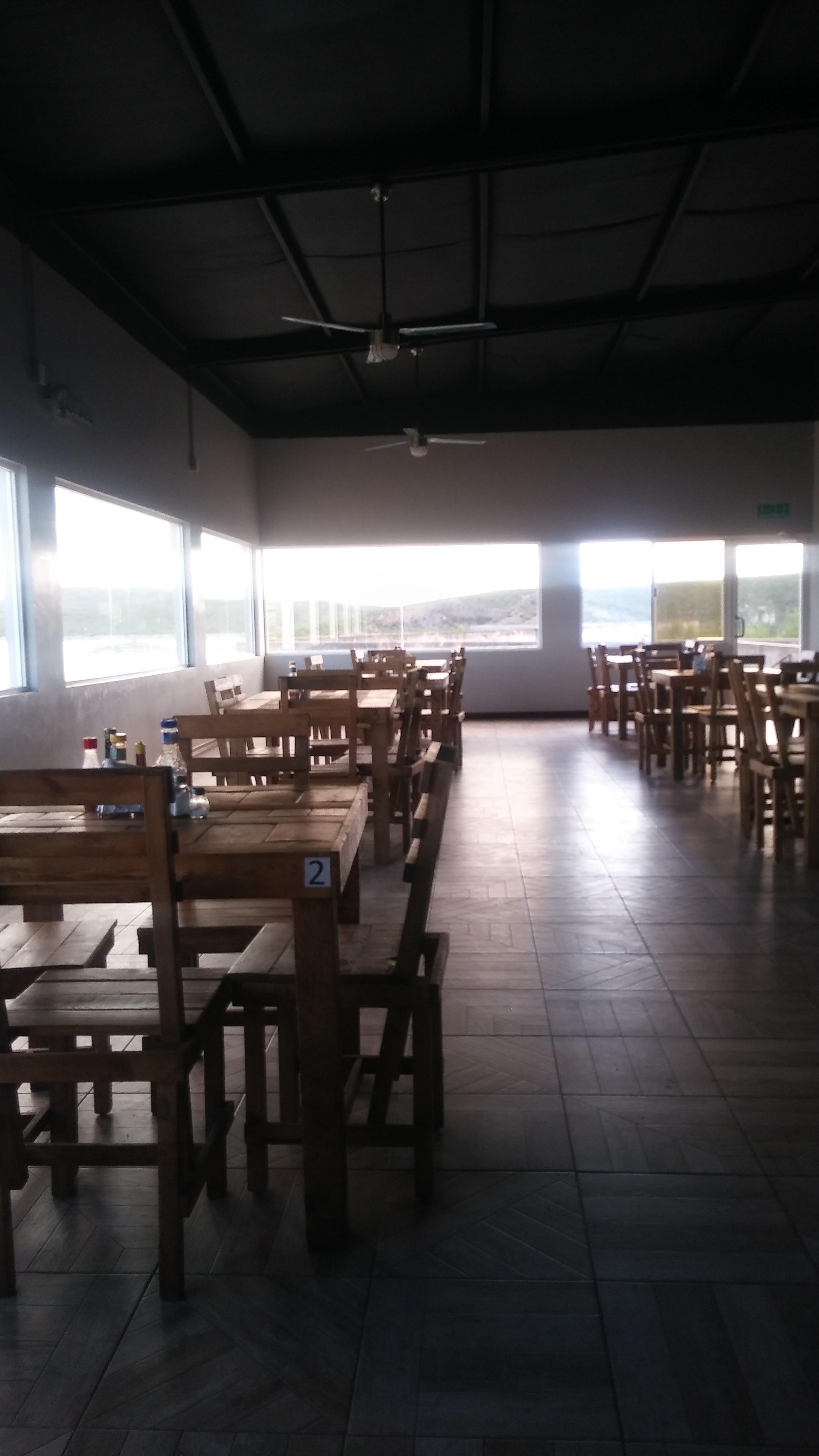 Al lago restaurante image 8