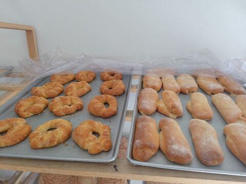 ORIÓN pizzería y pastelería. image 8
