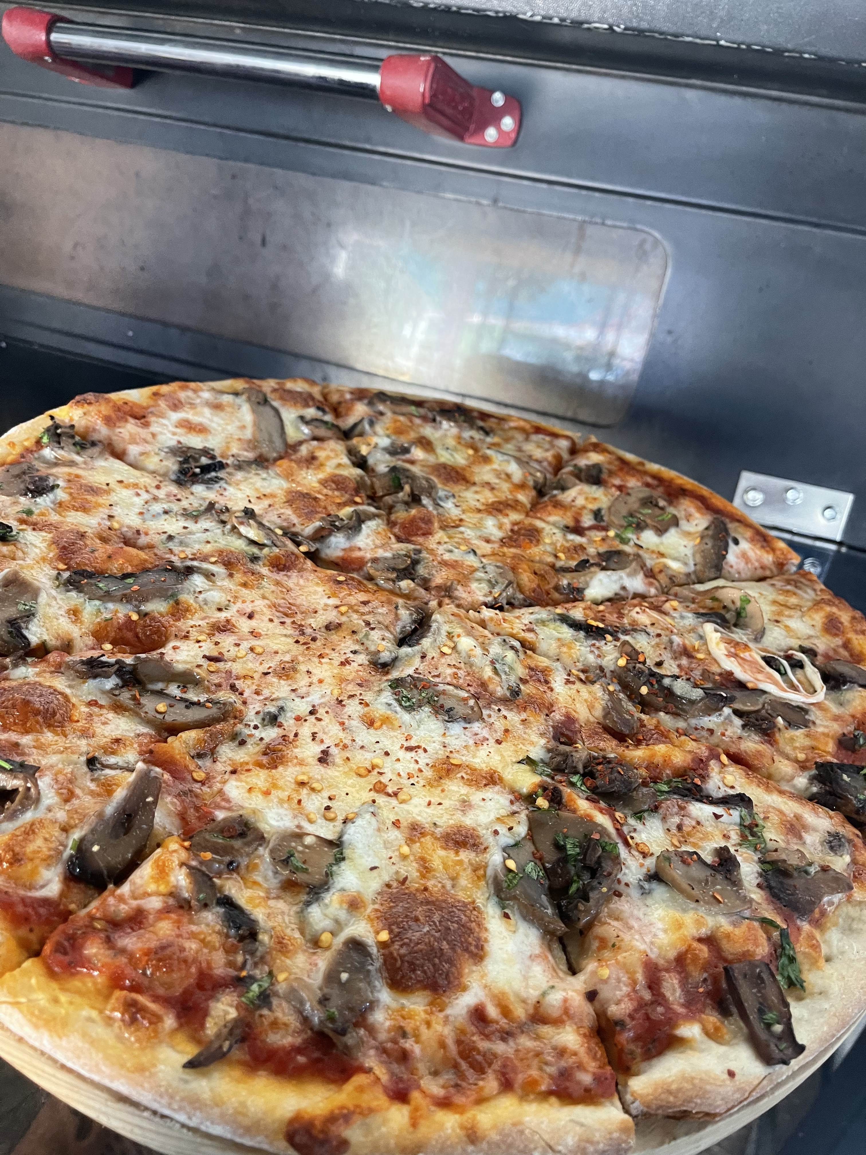 Pizzas la gallera image 4