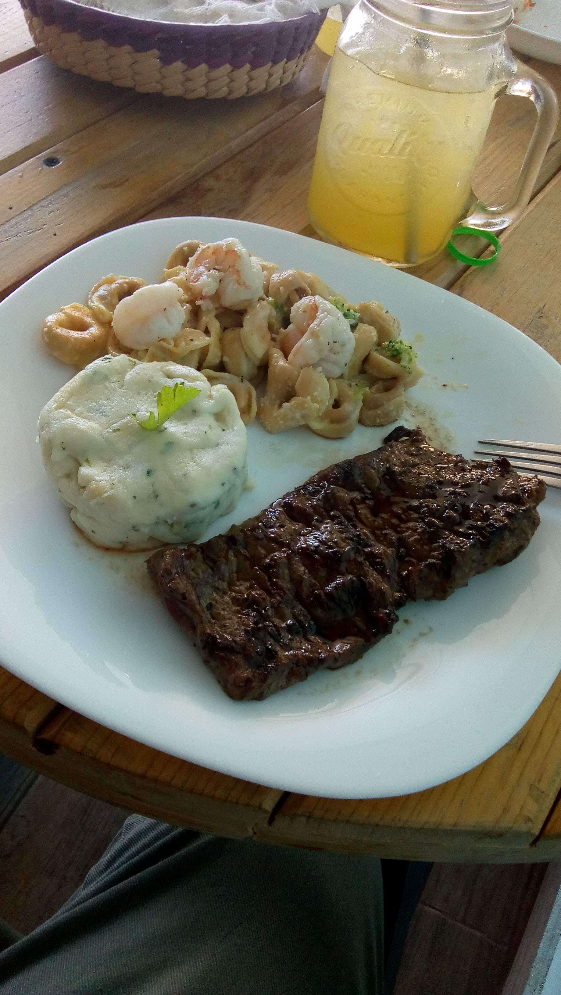 Café El Punto image 8