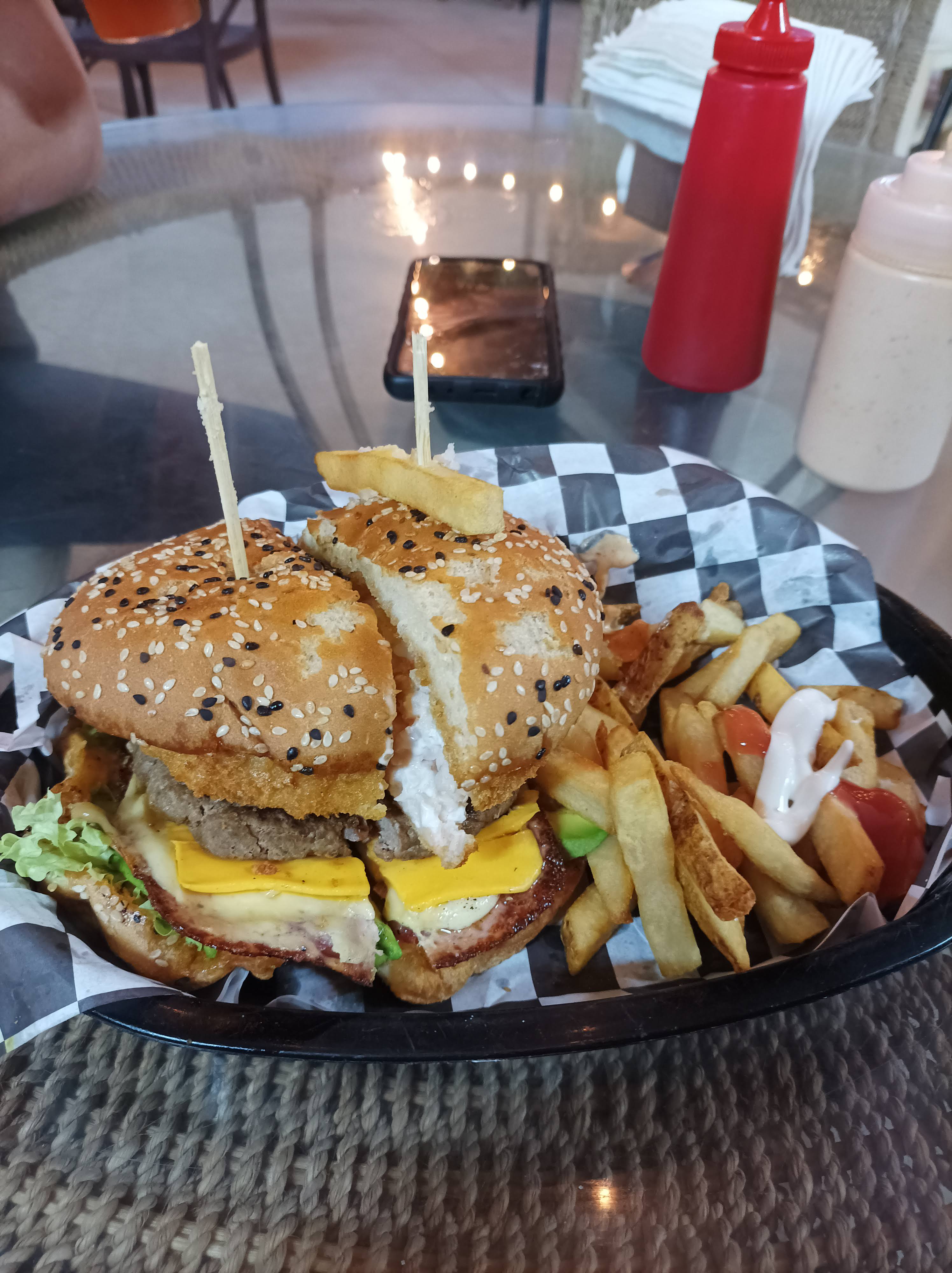 Quinta María Restaurant & Sushi image 2