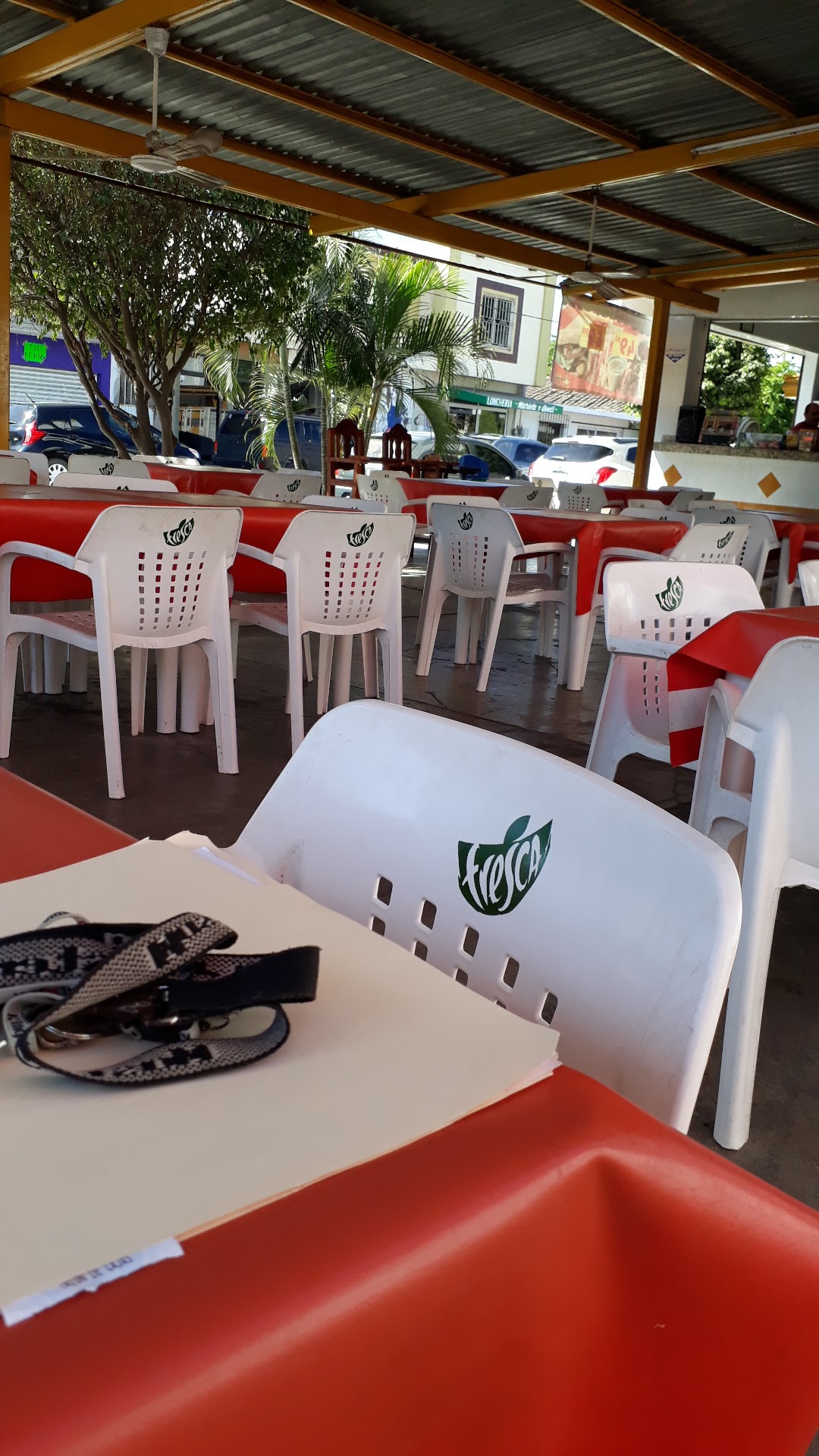 Pollos Will La Cruz image 4