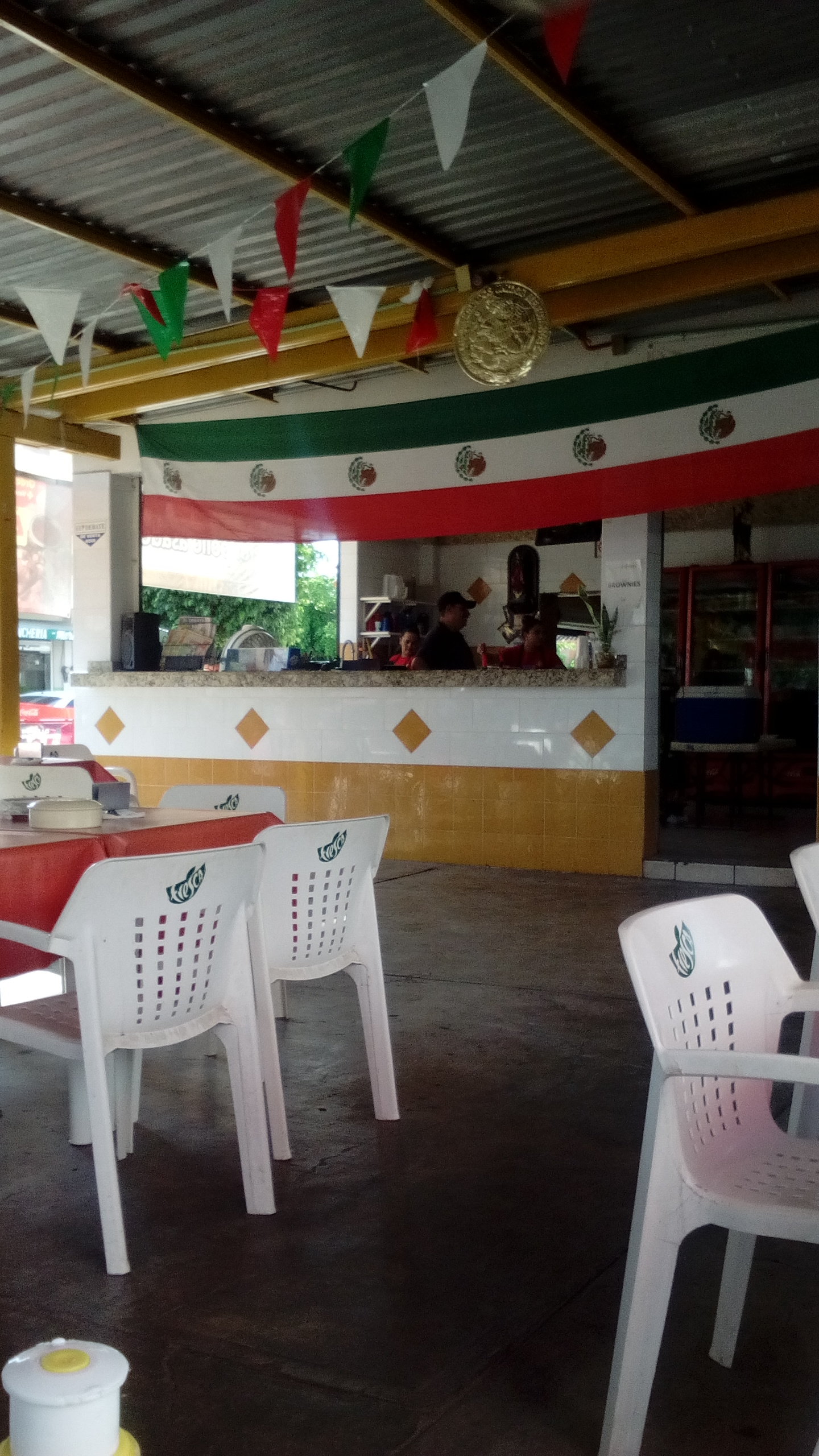 Pollos Will La Cruz image 6