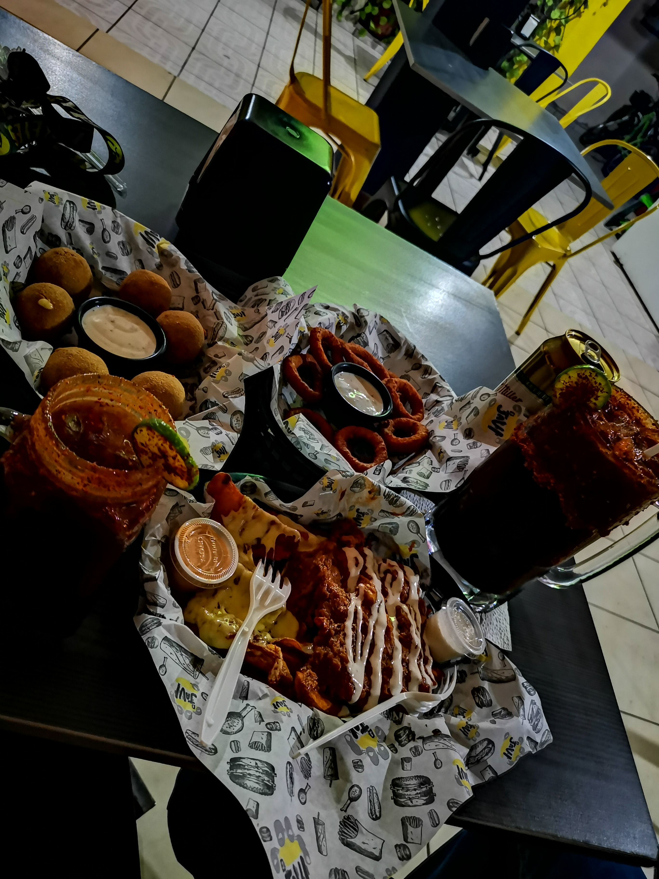 El Javi Hamburguesería image 3