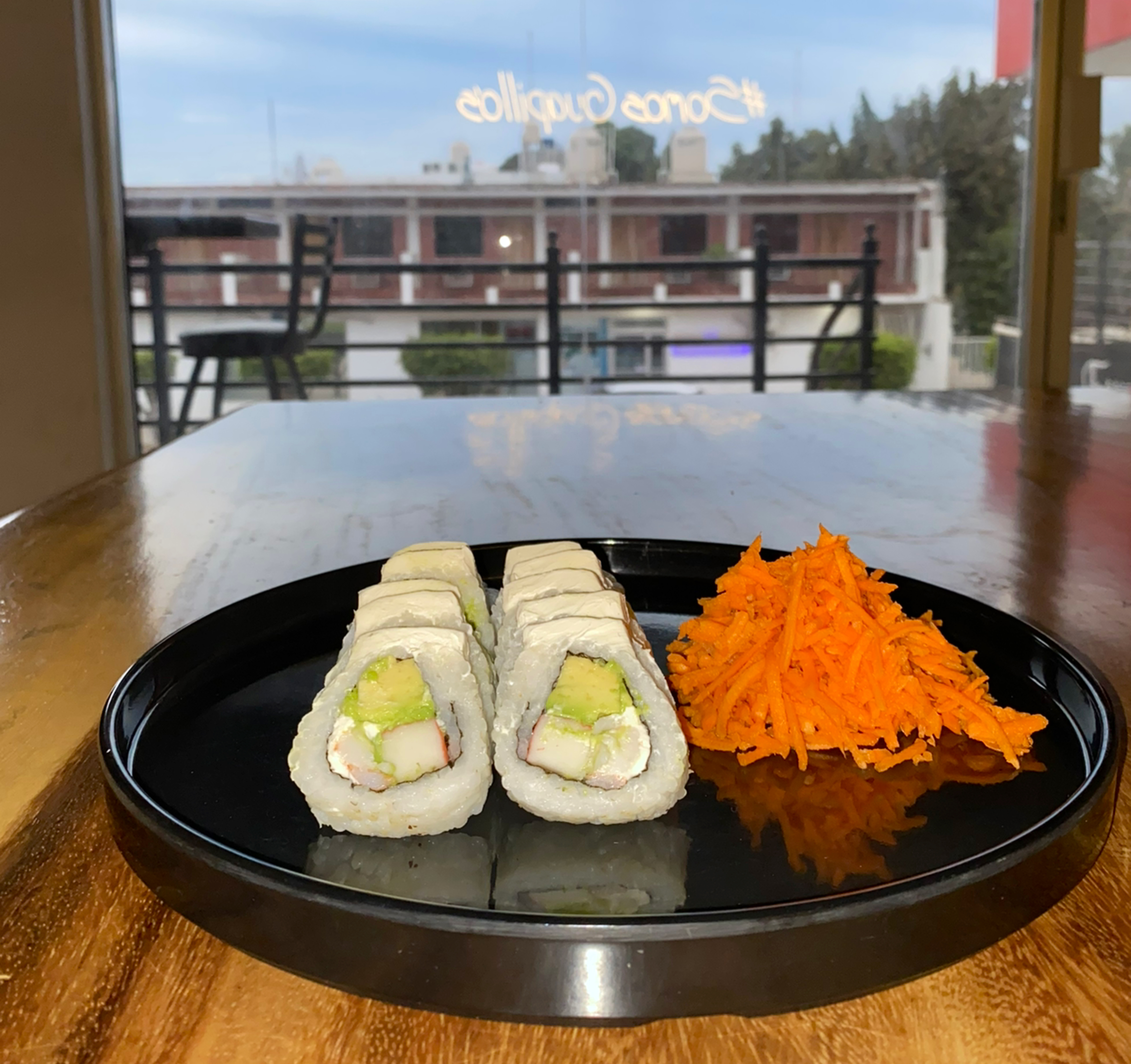 Guapillo’s Sushi image 2