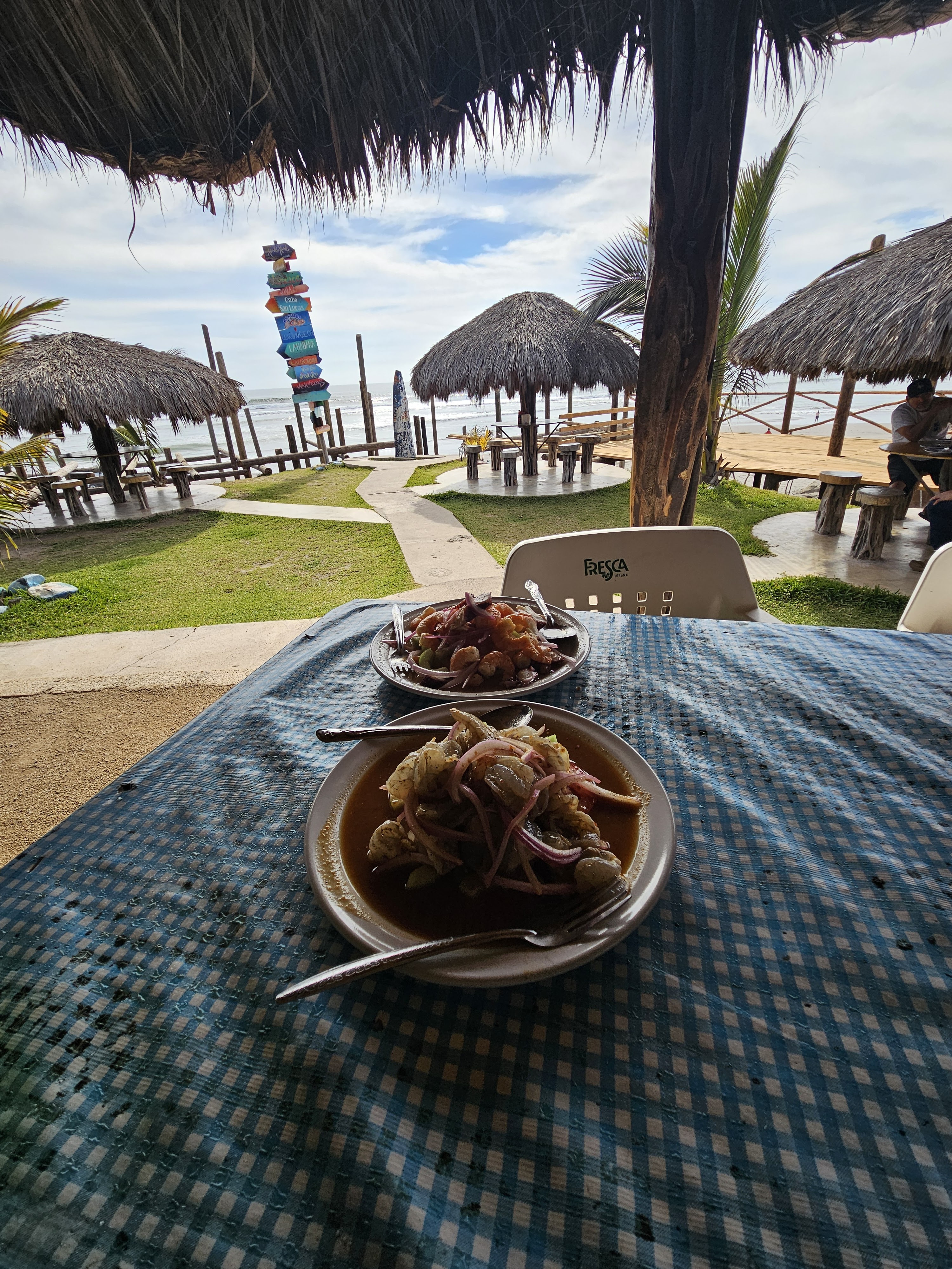 Mariscos el chapo image 7