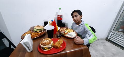 Hamburguesas Alextremo image 2