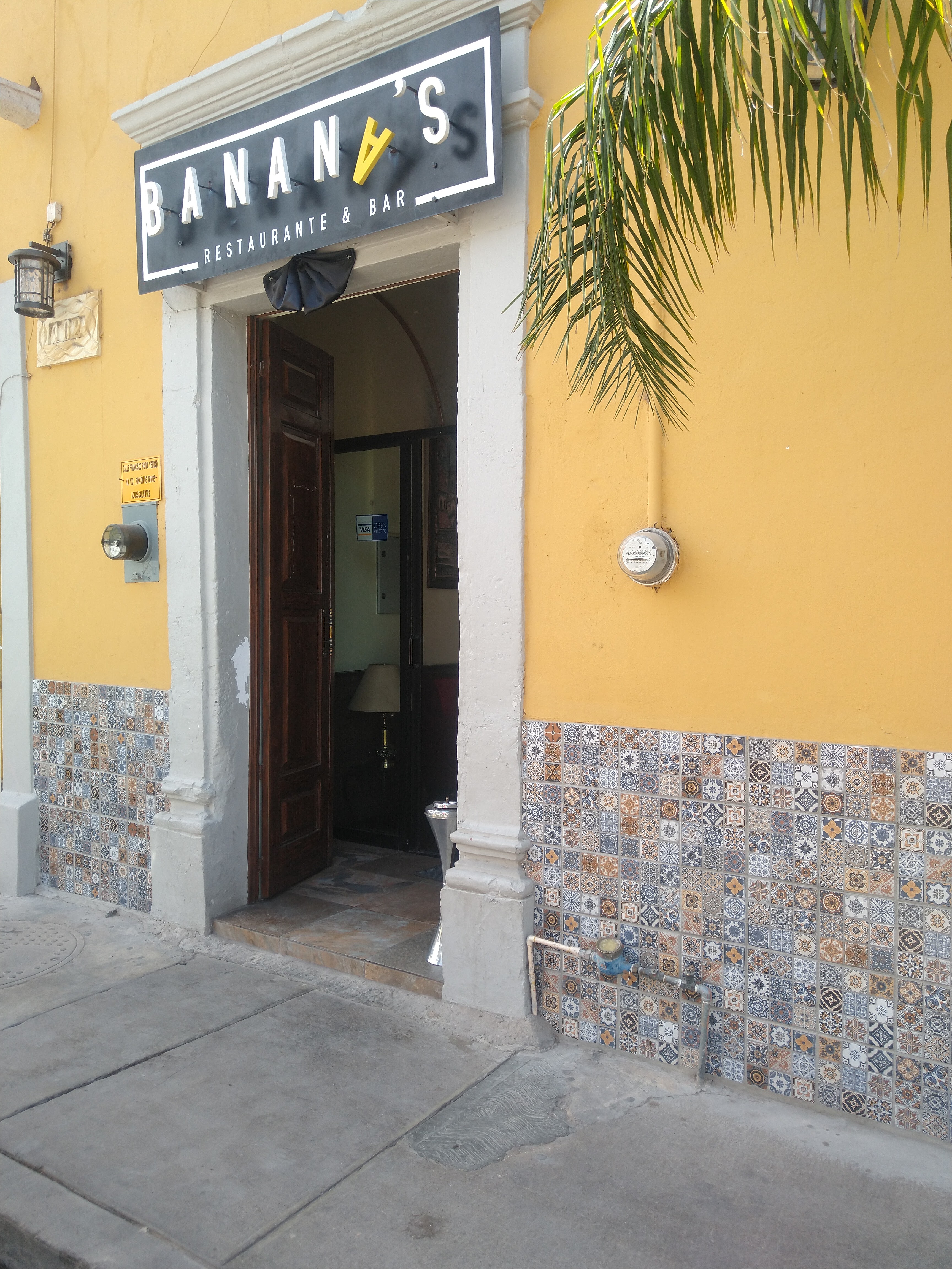 Bananas Bar image 10