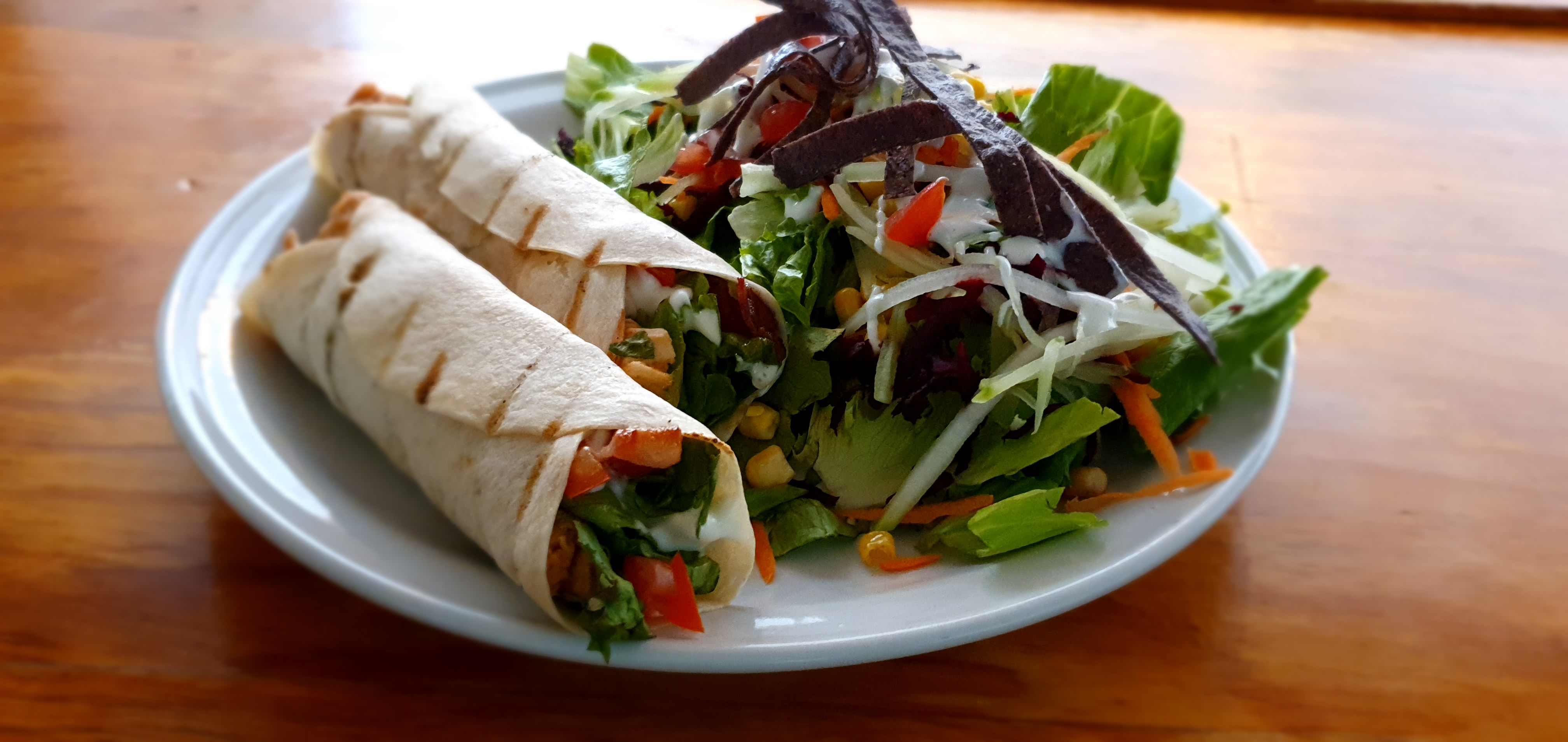 Charlie's Sushi, Salads & Grill image 2